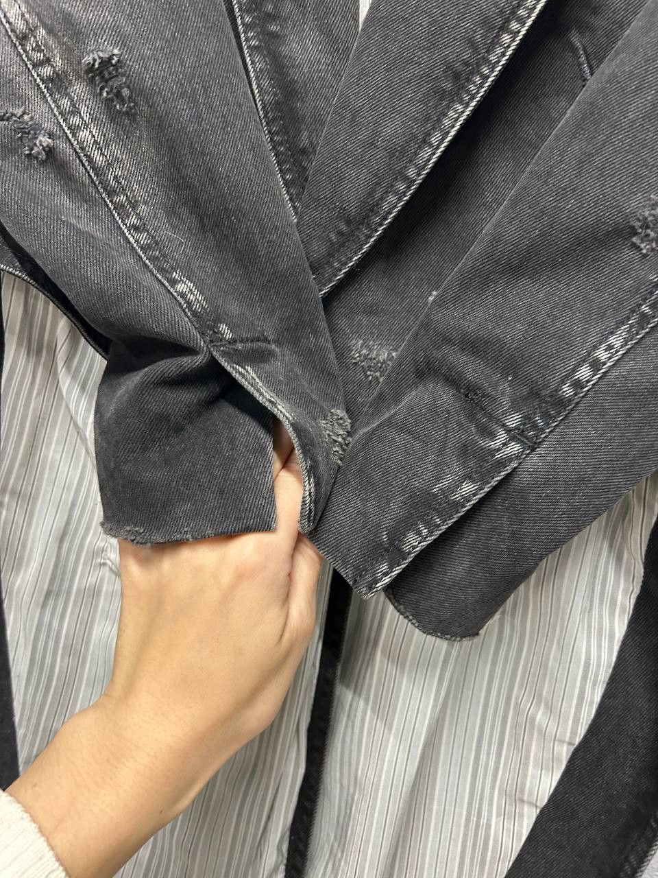 Faith Connexion Faith Connexion womens jeans jacket size 2 / Medium Size M / US 6-8 / IT 42-44 - 5 Thumbnail