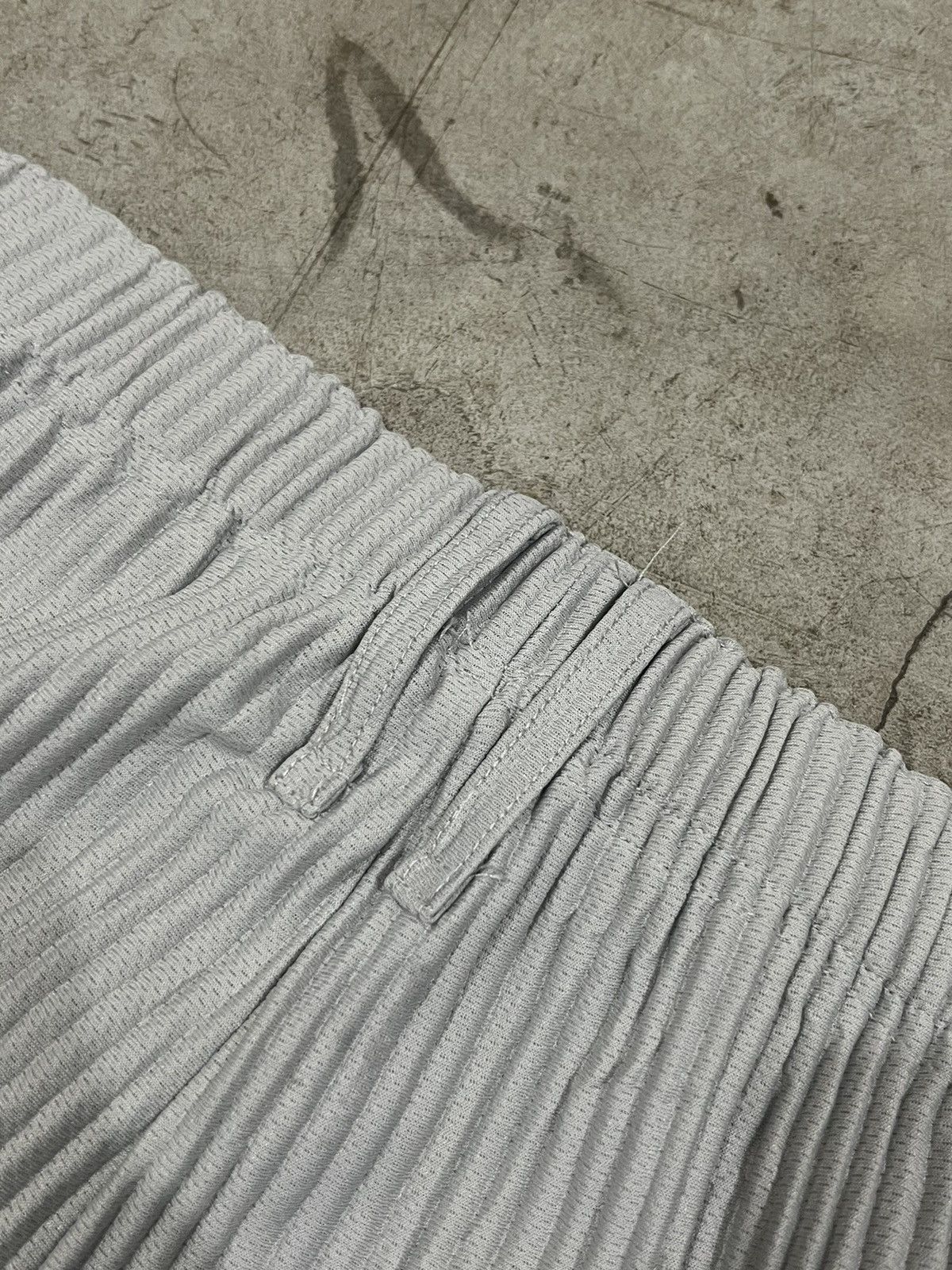 Designer × Homme Plisse Issey Miyake × Issey Miyake Homme Plisse Issey Miyake Basics Pleated Pants Size US 33 - 5 Thumbnail