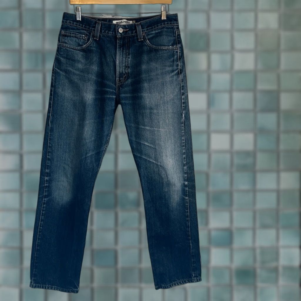 Levi's **Levi's 505 Men's Straight Leg Jeans Size 34 Blue** User: Levi's 505 Men's Straight Leg Jeans Size 34 Blue Size US 34 / EU 50 - 1 Thumbnail