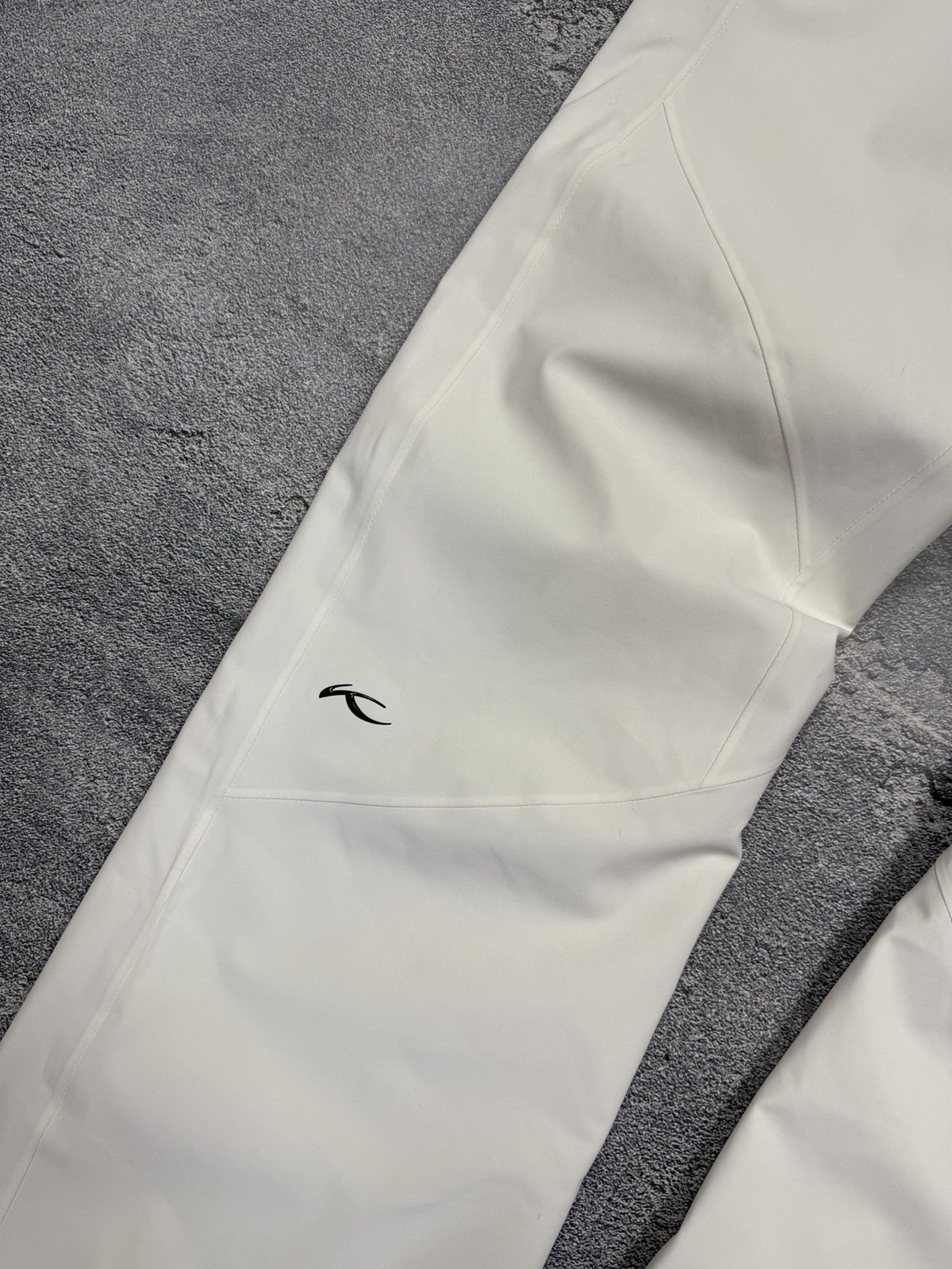 KJUS Kjus Formula Ski White Pants Size L(42) Women’s Size 28" / US 6 / IT 42 - 2 Thumbnail