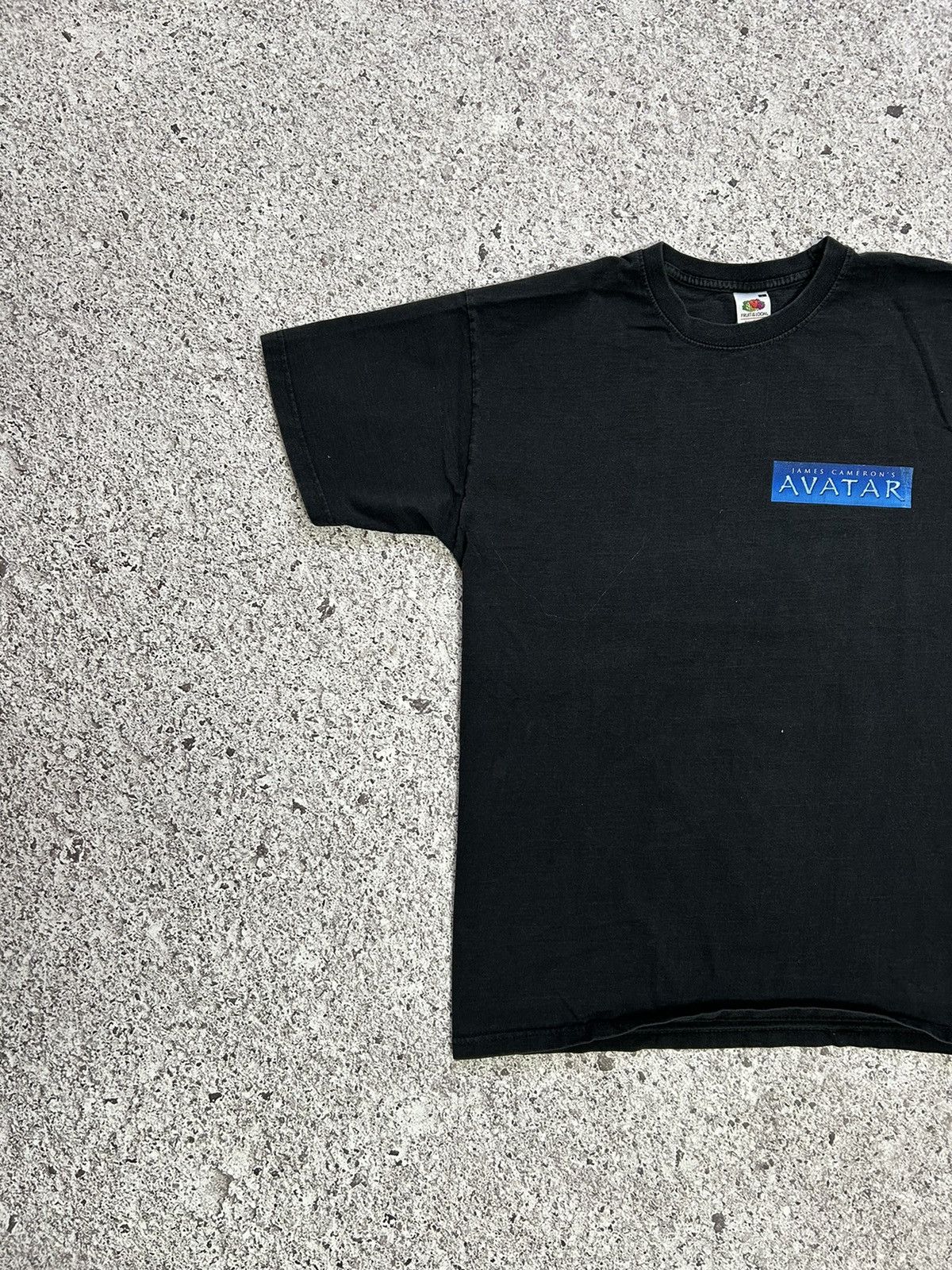 Vintage Vintage 2010 Avatar James Cameron Movie T-Shirt Size US L / EU 52-54 / 3 - 6 Thumbnail
