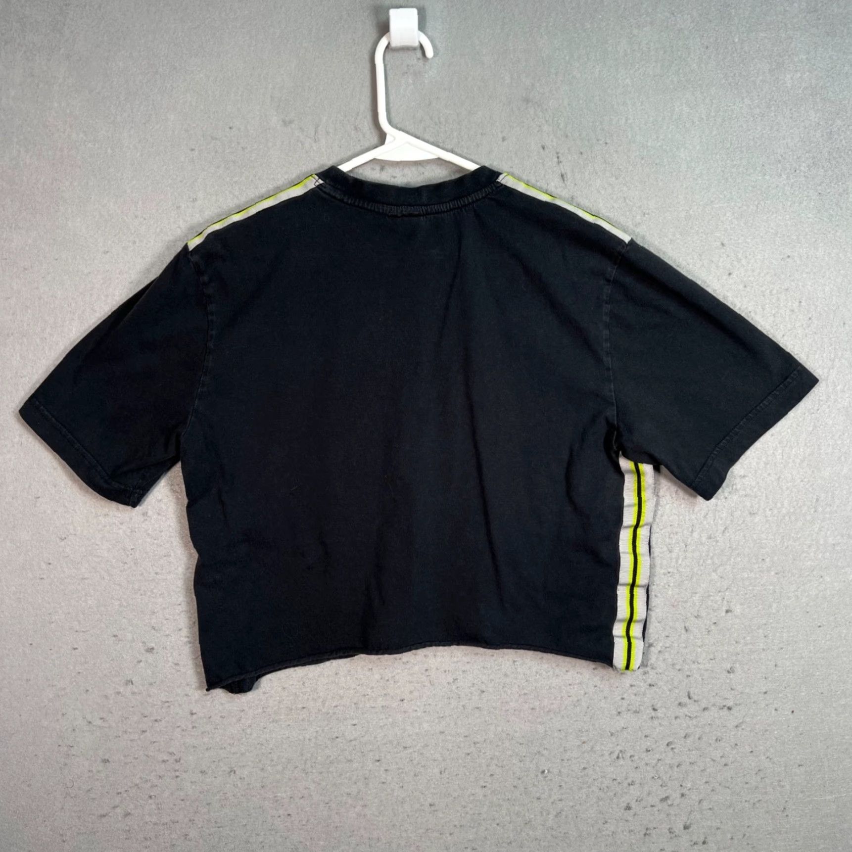 Urban Outfitters Urban Outfitters Womens Crop Top S Black Neon Stripes Crew Neck Short Sleeve Casual Summer Cropped Adult Womens Small Size S / US 4 / IT 40 - 2 Thumbnail