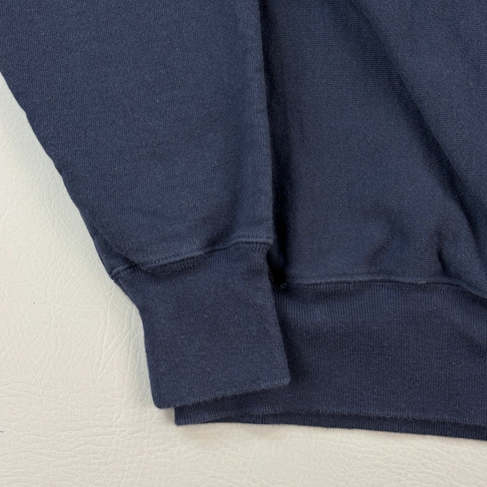 Champion Champion Sweatshirt Mens Large Navy Chenille Embroidered Pullover Reverse Weave Size US L / EU 52-54 / 3 - 2 Thumbnail
