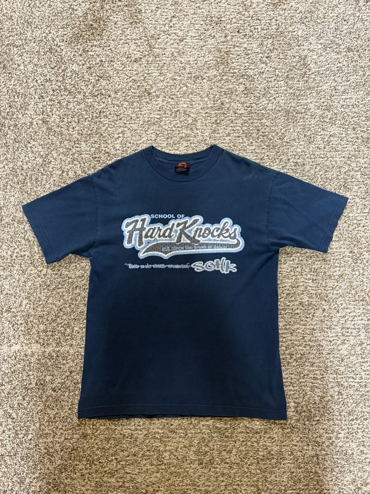 Vintage Vintage ‘School of Hard Knocks’ T-Shirt Size US M / EU 48-50 / 2 - 1 Thumbnail