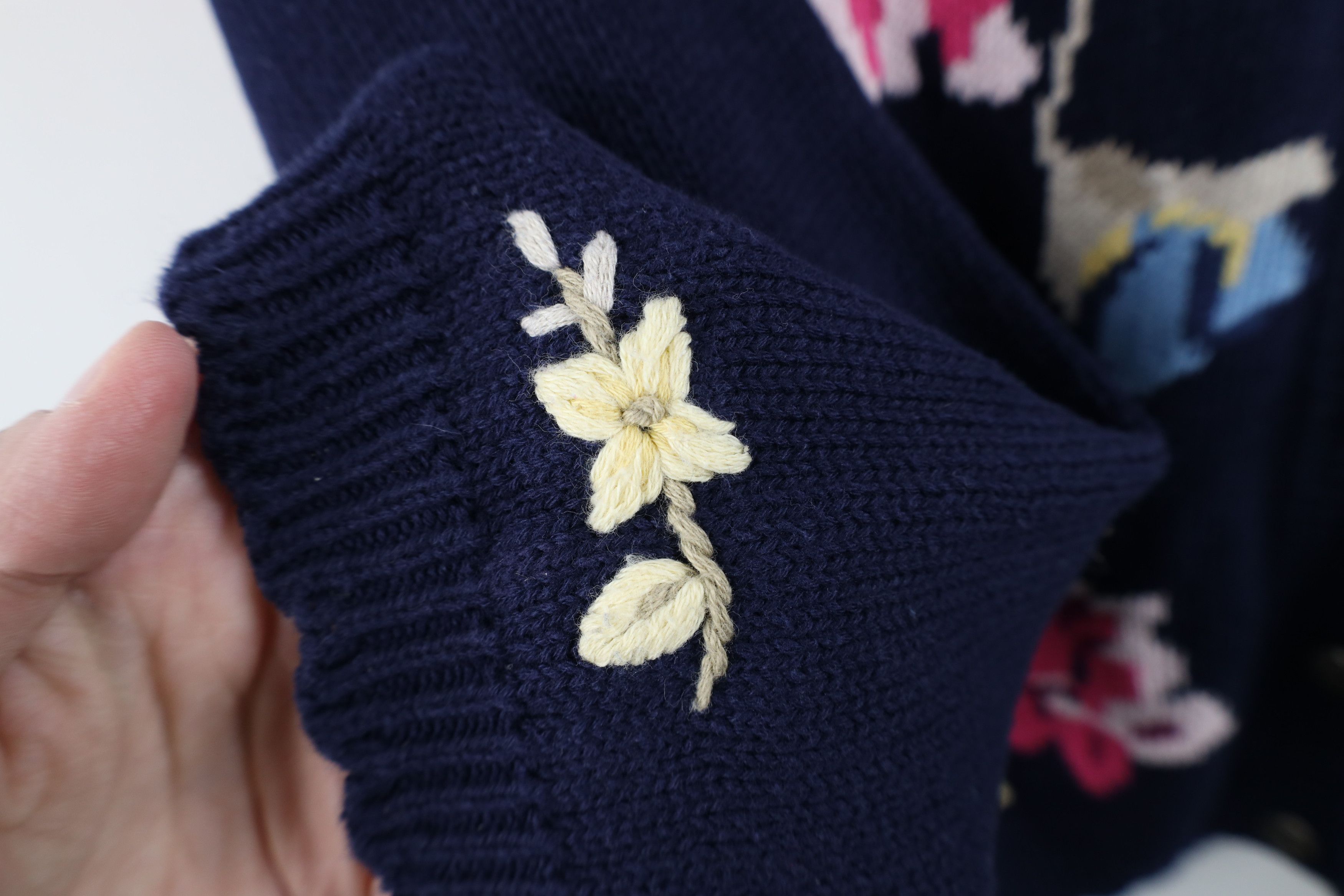 Vintage Vintage 90s Streetwear Flower Knit Cardigan Sweater Size M / US 6-8 / IT 42-44 - 4 Thumbnail