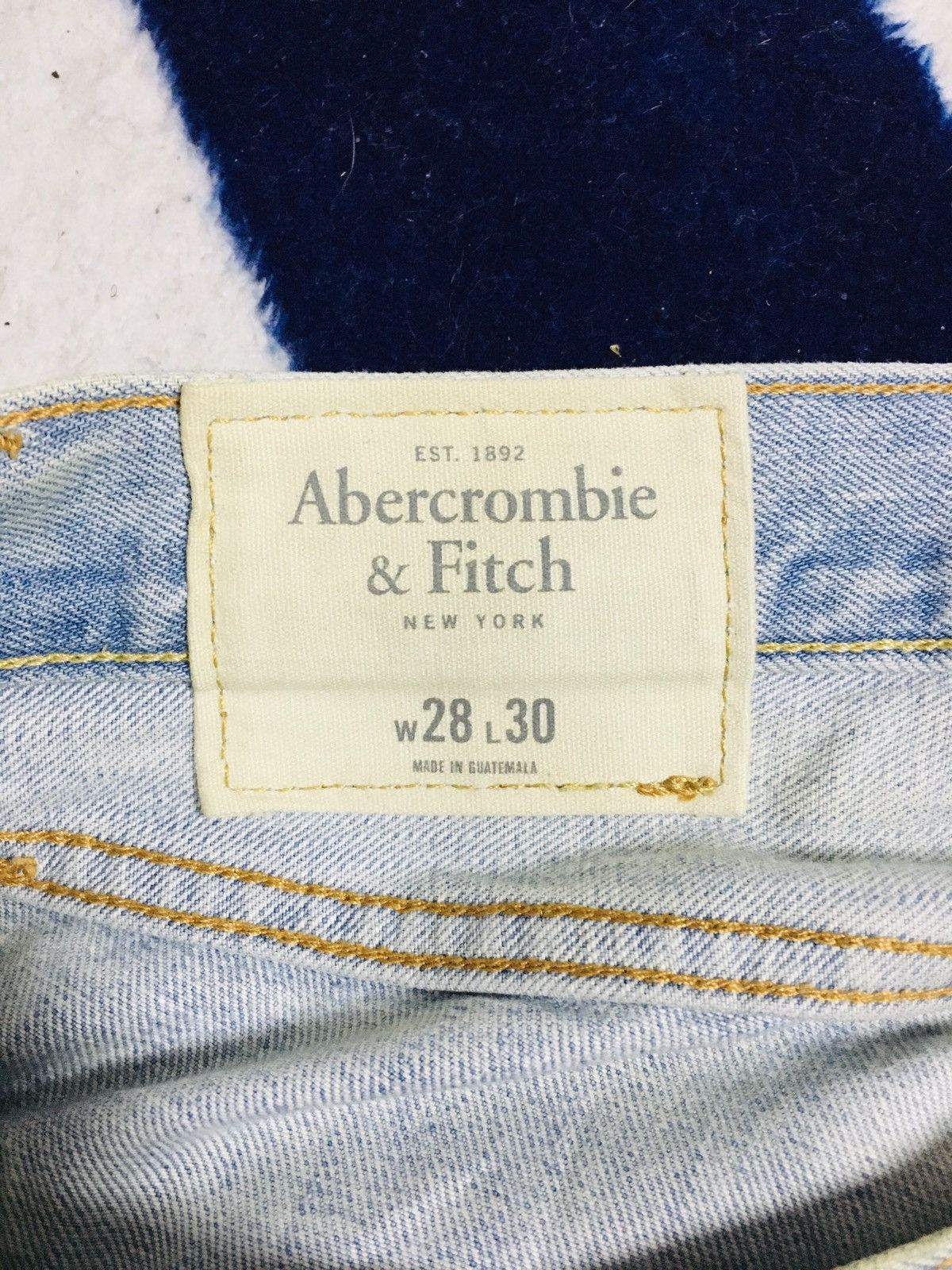 Abercrombie & Fitch Abercrombie & Fitch Distressed Jeans (16) Size US 30 / EU 46 - 10 Thumbnail
