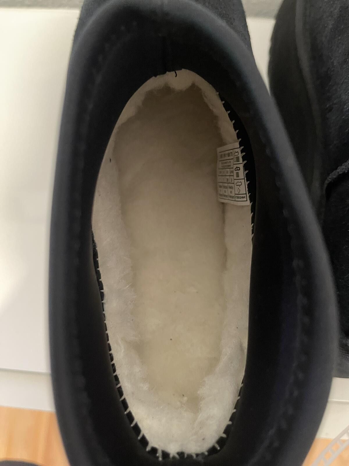 Ugg UGG Classic mini Dipper Platform Black Suede Boots Size US 7 / IT 37 - 5 Thumbnail