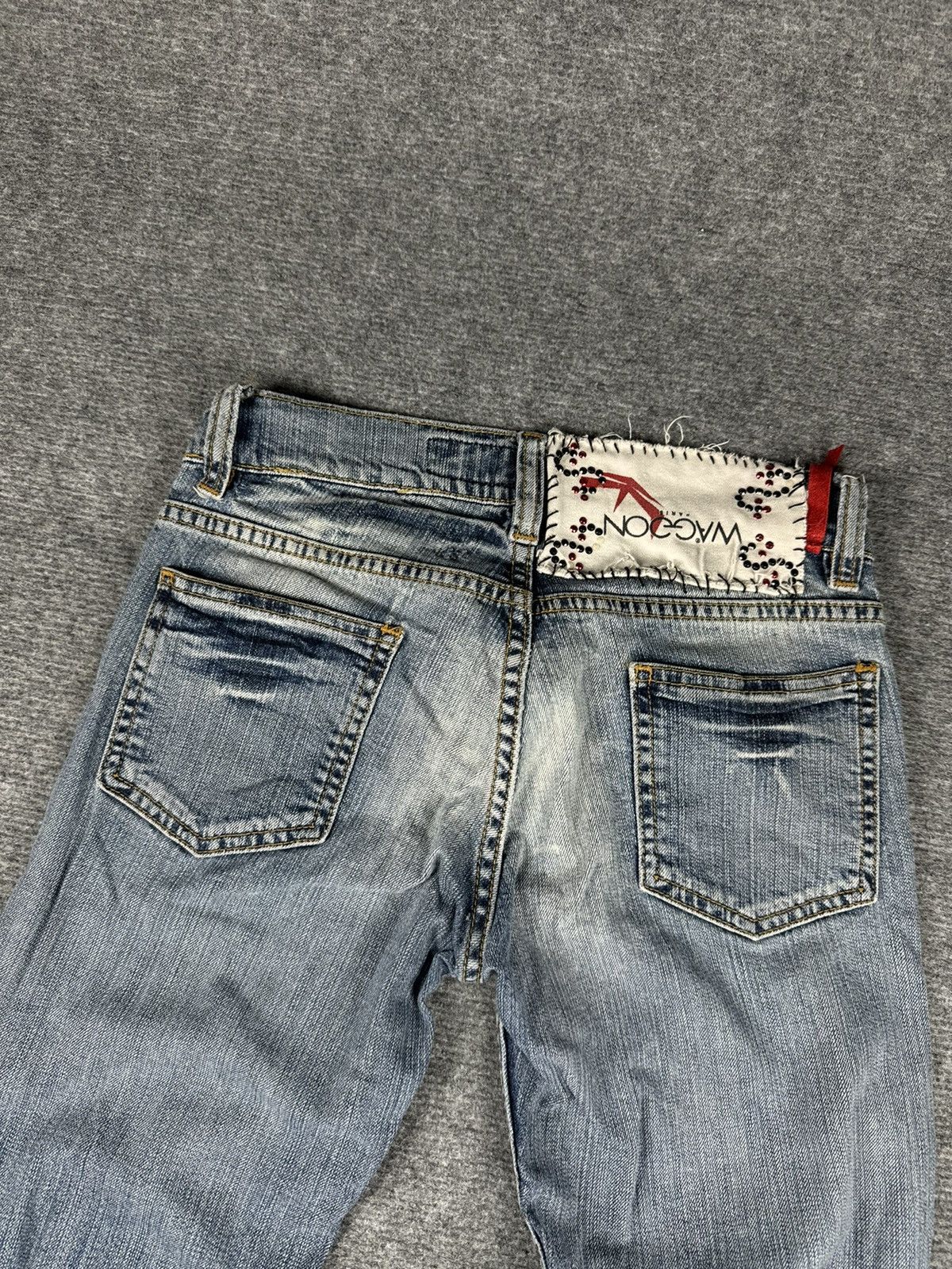 Japanese Brand Y2K Japanese brand flared jeans Size 27" / US 4 / IT 40 - 8 Thumbnail