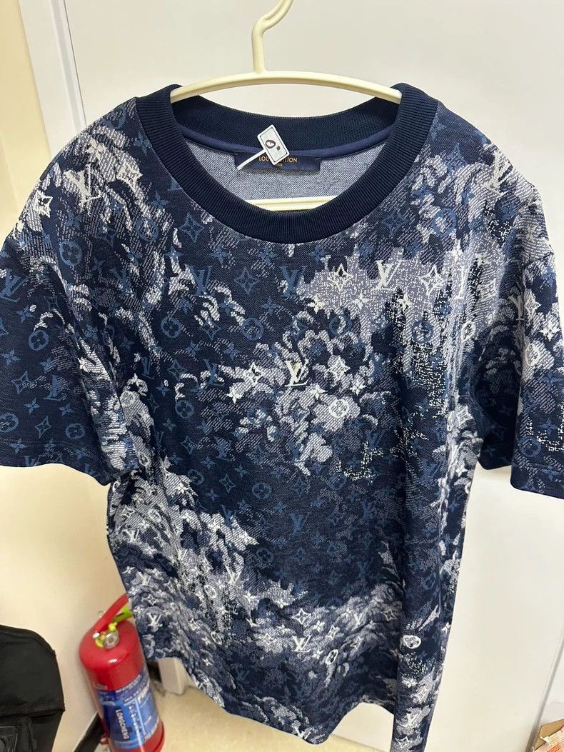Louis Vuitton Louis Vuitton Tapestry full print short sleeve Size US S / EU 44-46 / 1 - 1 Thumbnail