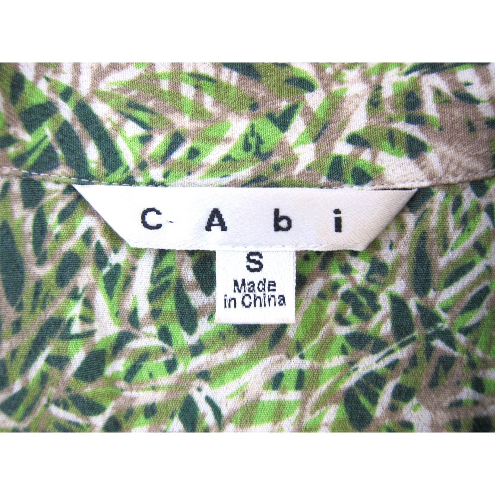 Vintage CAbi Dress 3/4 Sleeve Collared V-Neck Wrap 100% Rayon Green Brown Small Women's Shirt Dress Size S / US 4 / IT 40 - 3 Thumbnail