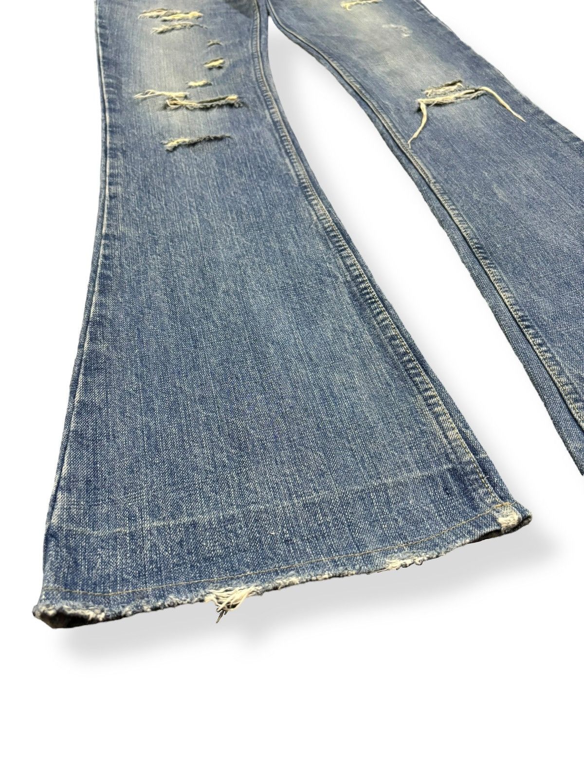 Le Grande Bleu (L.G.B.) Le Grande Bleu L.G.B. Wolfcut Flare Distressed Jeans Size US 29 - 8 Thumbnail