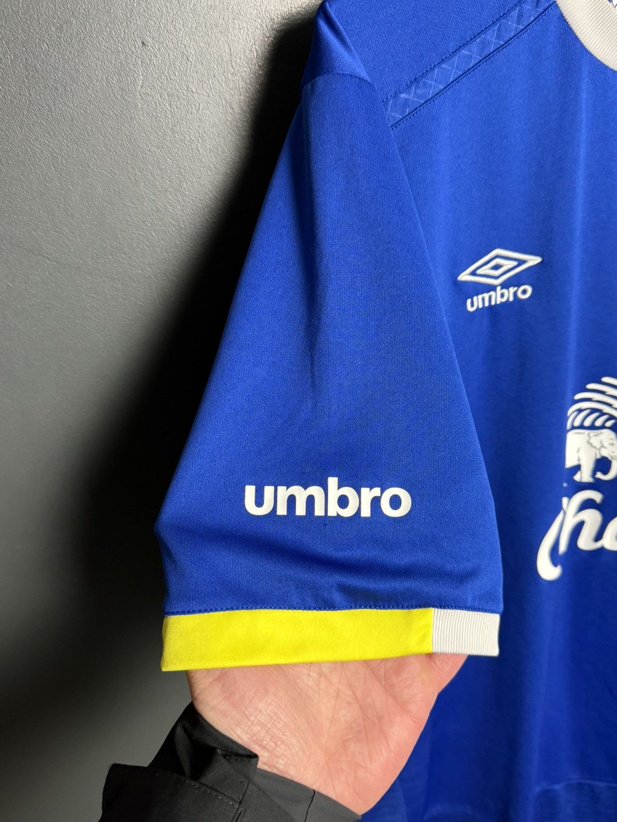 Umbro Everton 16/17 Home Football Jersey Size US XL / EU 56 / 4 - 5 Thumbnail
