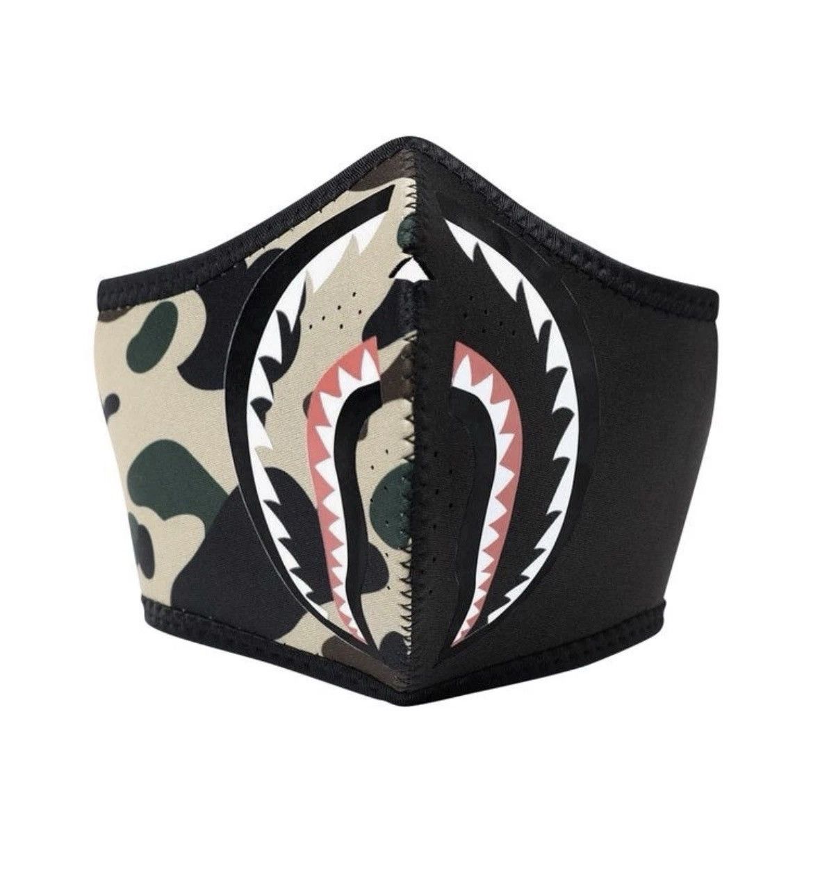 Bape Bape 1st Camo Shark Mask Size ONE SIZE - 1 Thumbnail