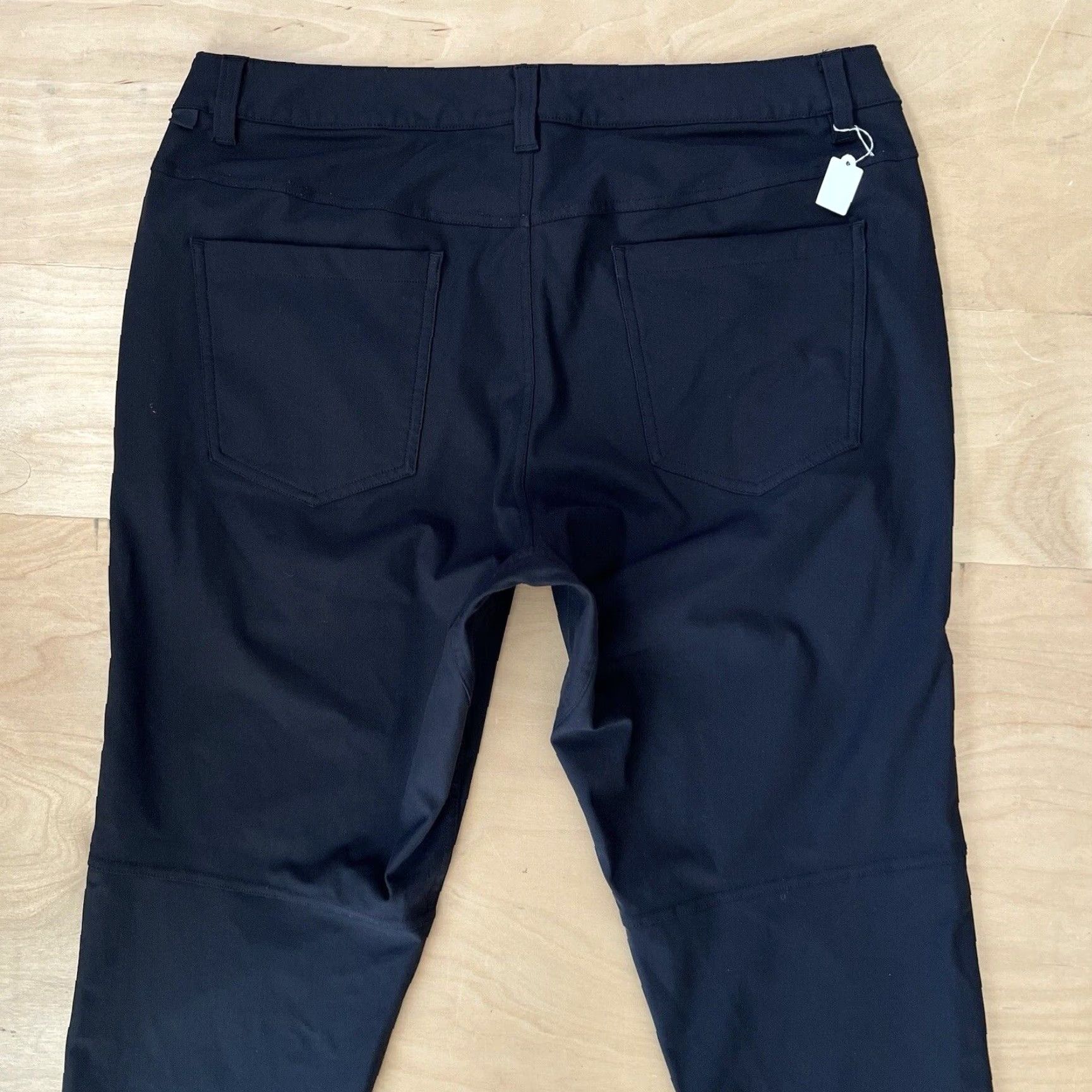Lululemon Lululemon ABC Pants 34 Black Athletic Straight Leg Zip Men Casual Athleisure Comfort Performance Yoga Khakis Style Pace Breaker Size US 34 / EU 50 - 7 Thumbnail