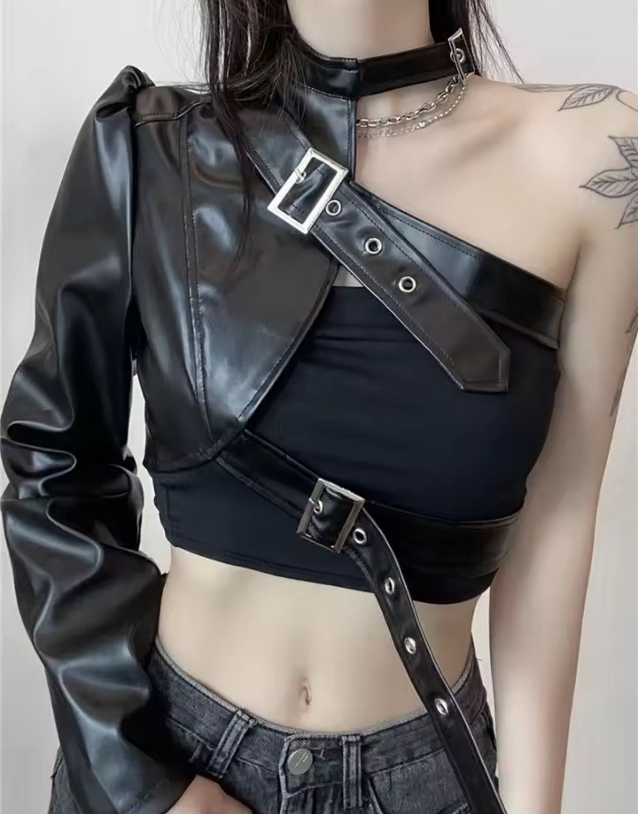 Japanese Brand Edgy PU Leather Black Cropped Jacket with Heart Detail Size S / US 4 / IT 40 - 1 Thumbnail