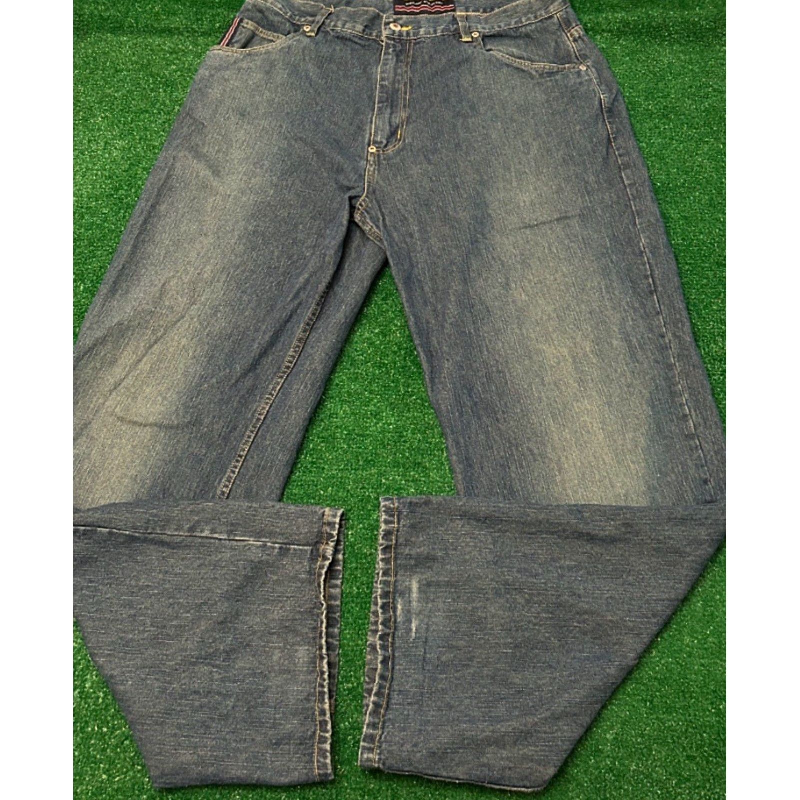 Phat Farm VINTAGE Phat Farm Jeans Mens Size 36 Baggy Hip Hop Skater Grunge Wide-Leg Denim Blue 36x33 Pockets Y2K 90s 2000s VTG Mens Size US 36 / EU 52 - 3 Thumbnail