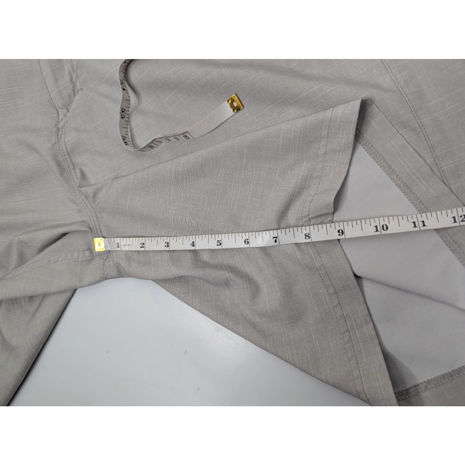 Quiksilver Quiksilver Men Shorts 40 Gray Chino Casual Stretch Flat Front Beach Regular Size US 40 / EU 56 - 2 Thumbnail