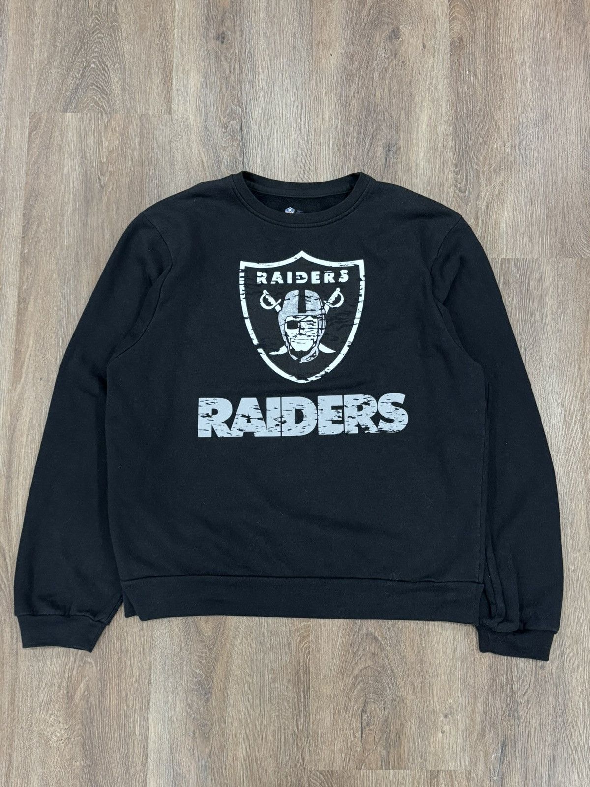 NFL NFL team Apparel Raiders black crew neck sweatshirt Size US L / EU 52-54 / 3 - 1 Thumbnail