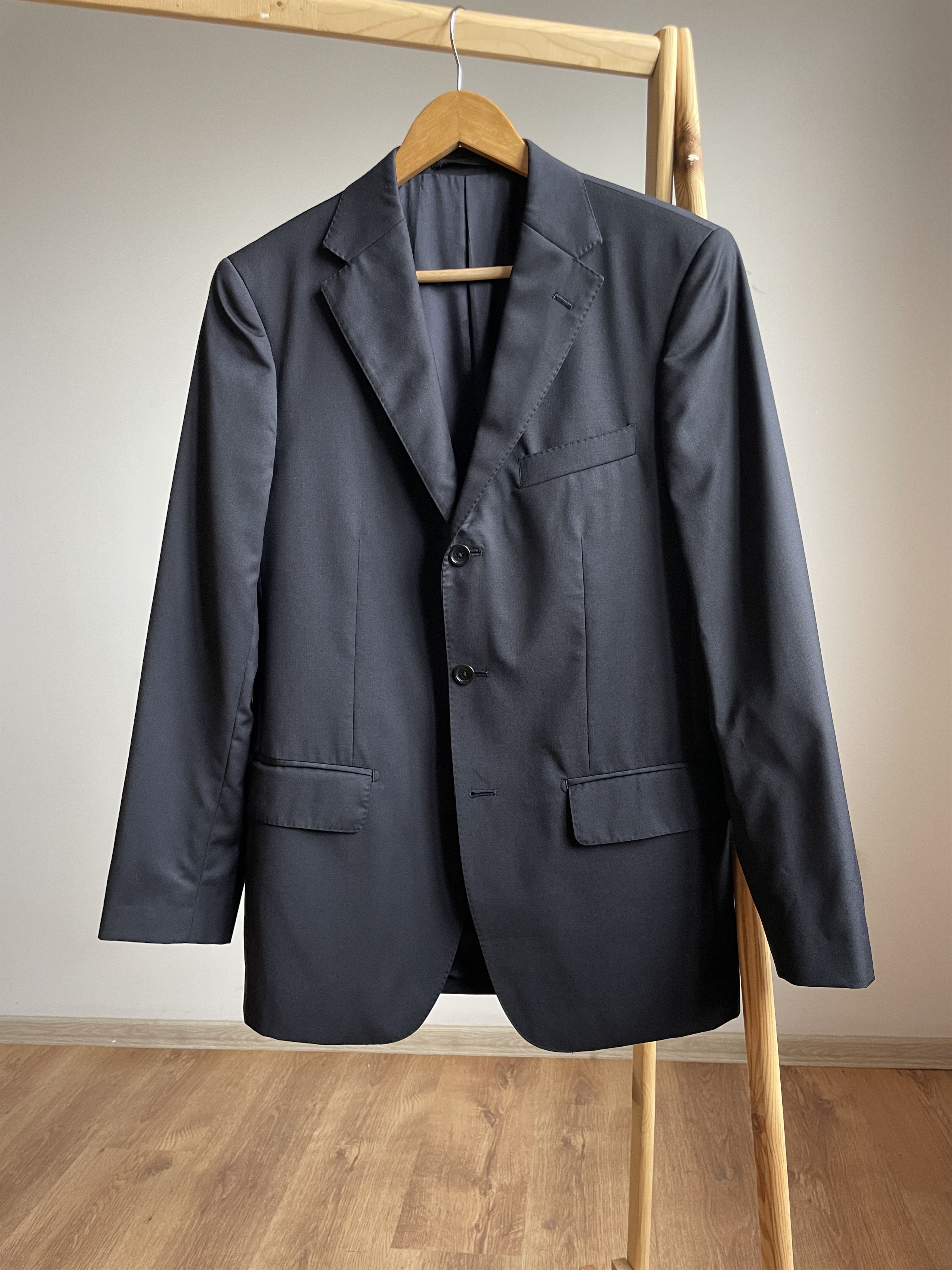 Boggi Boggi Milano Dark Navy Wool 3 Button Suit Size EUR 48 Size 38R - 2 Thumbnail