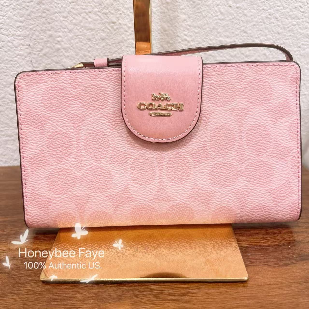 Coach NWT Coach Phone Wallet In Signature Canvas CW780 Size ONE SIZE - 3 Thumbnail