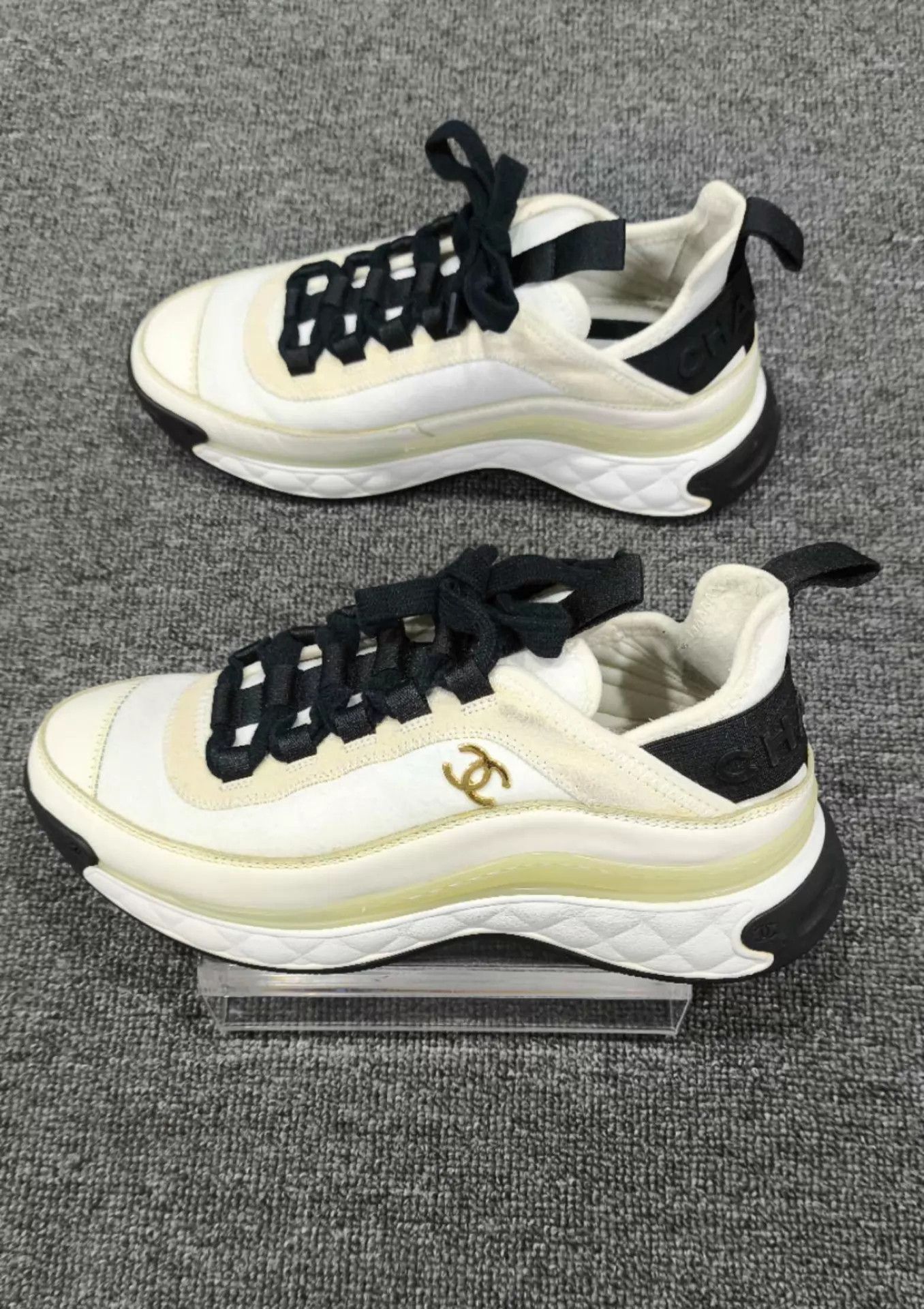 Chanel Chanel Women's Classic Metal Logo Platform Sneaker 98 New 36 Size US 5.5 / IT 35.5 - 3 Thumbnail