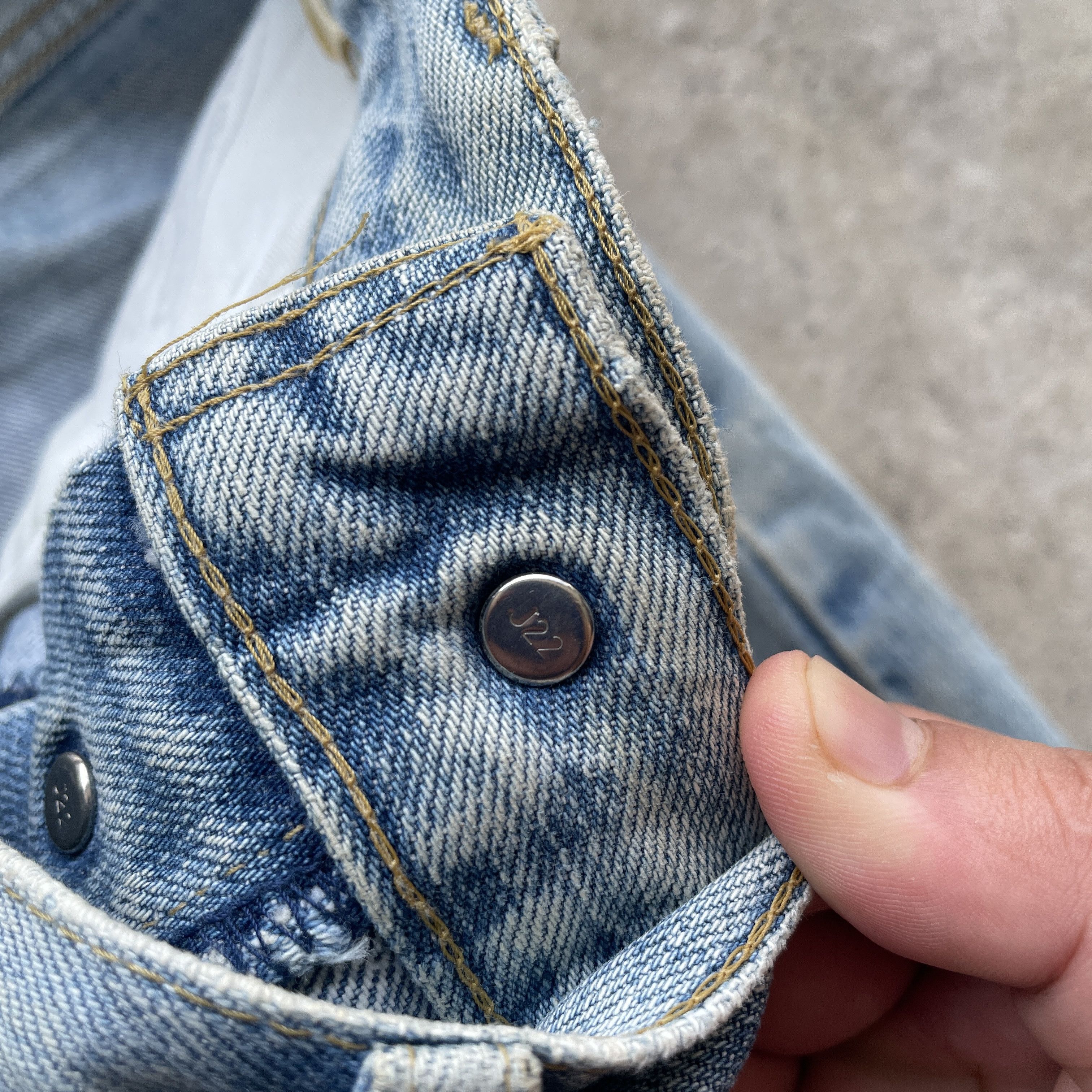 Levi's × Vintage VINTAGE LEVI’S BIG E FADED WASH DISTRESSED BUCKLE JEANS PANT Size US 29 - 8 Thumbnail