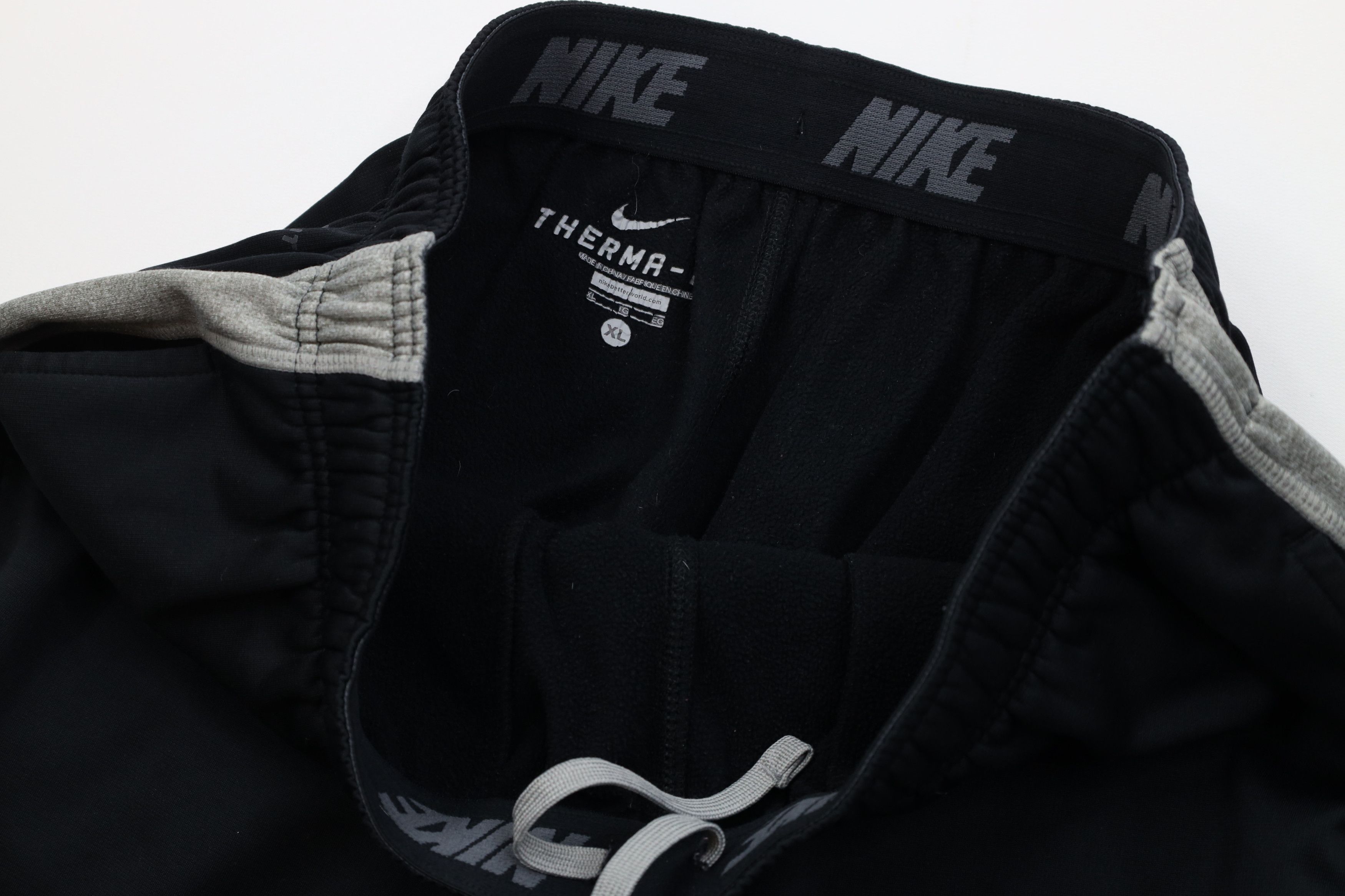 Nike Vintage Y2K Nike Therma Fit Mini Swoosh Wide Leg Sweatpants Size US 38 / EU 54 - 9 Thumbnail
