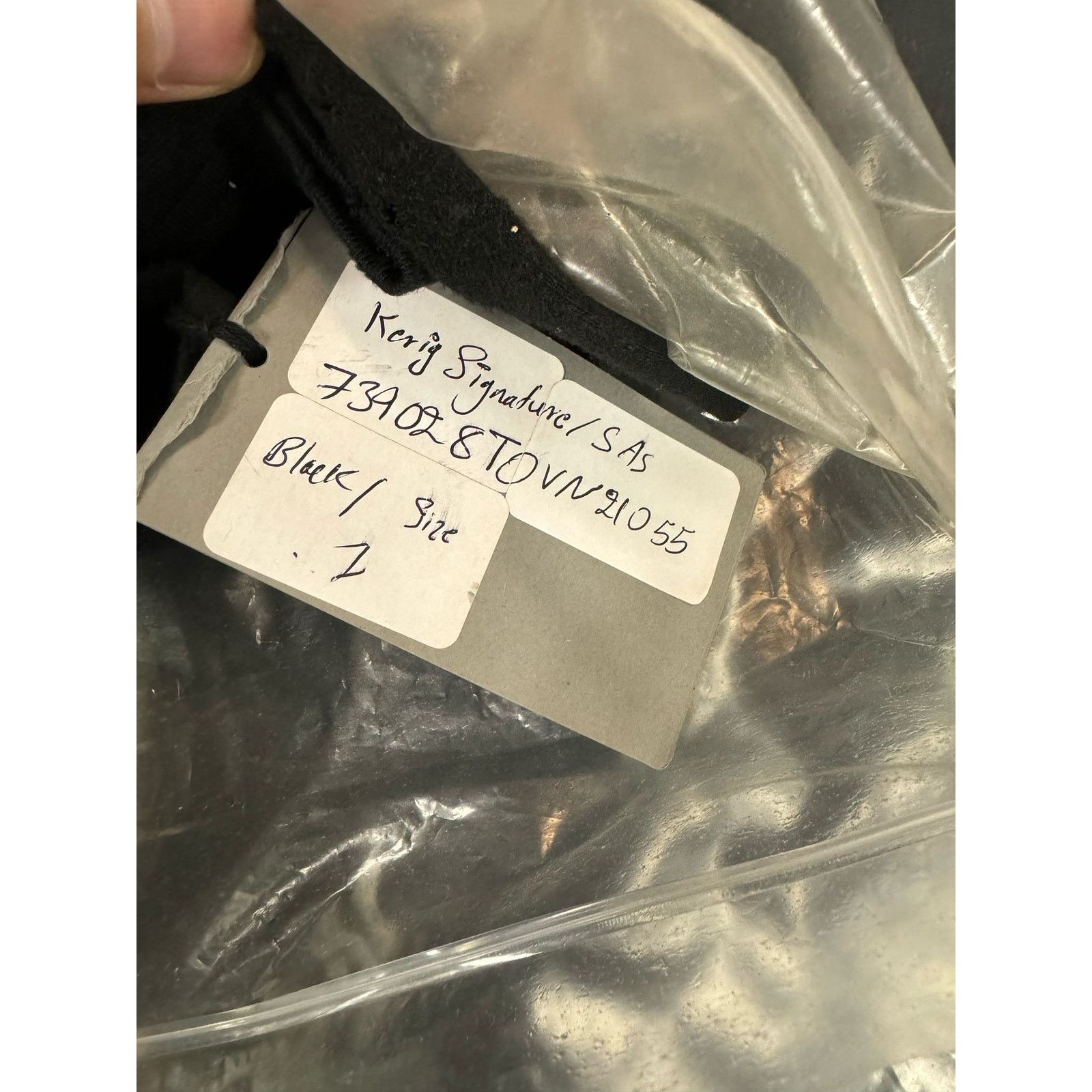 Balenciaga o1rshd1 Q:3 / Oversized T-Shirt in Washed Black Size US S / EU 44-46 / 1 - 22 Thumbnail