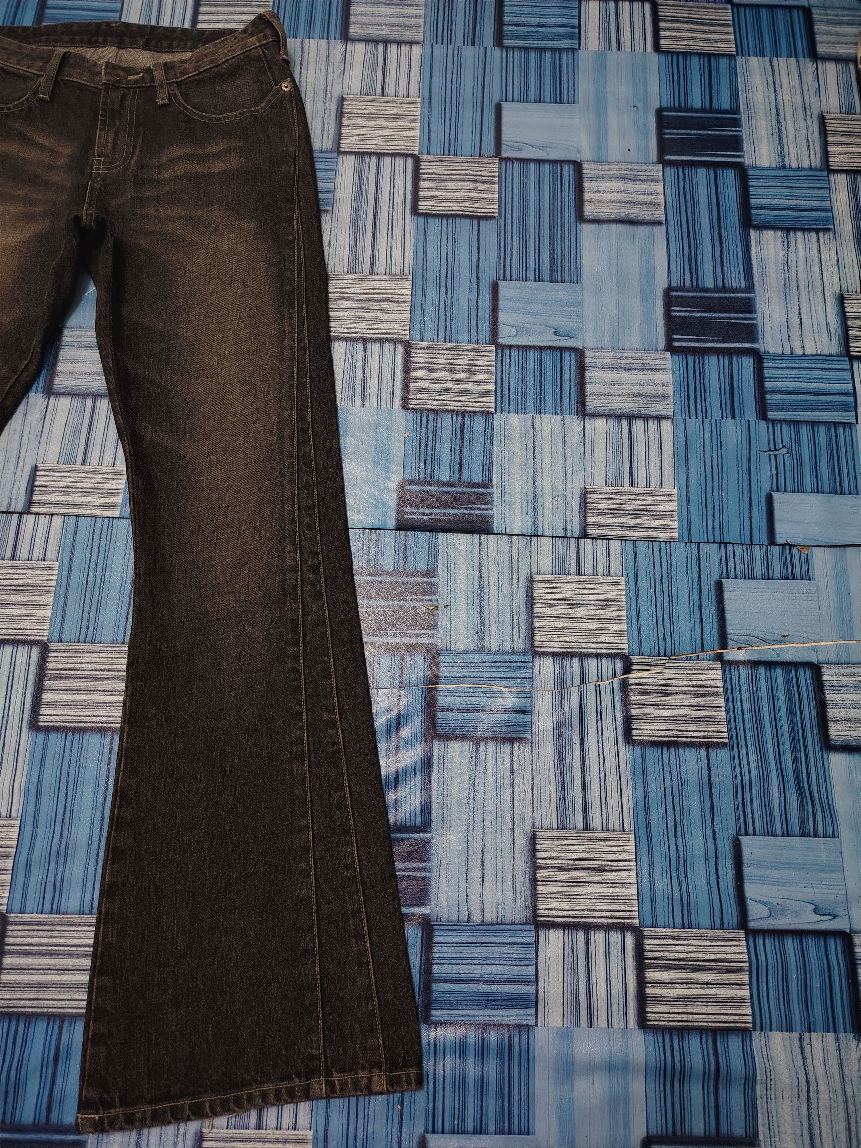 Undercover × Uniqlo Japanese Uniqlo Flare Jeans Distressed Jeans Bootcut Size US 30 / EU 46 - 3 Thumbnail