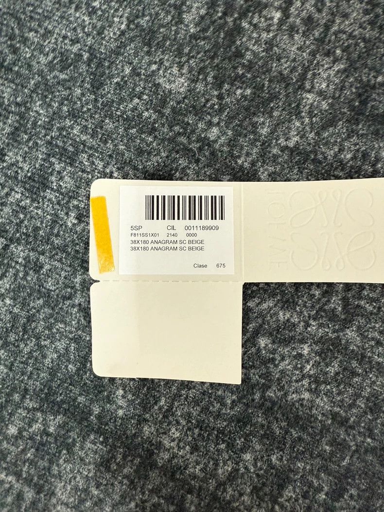 Loewe LOEWE Anagram. beige relief Size ONE SIZE - 6 Thumbnail