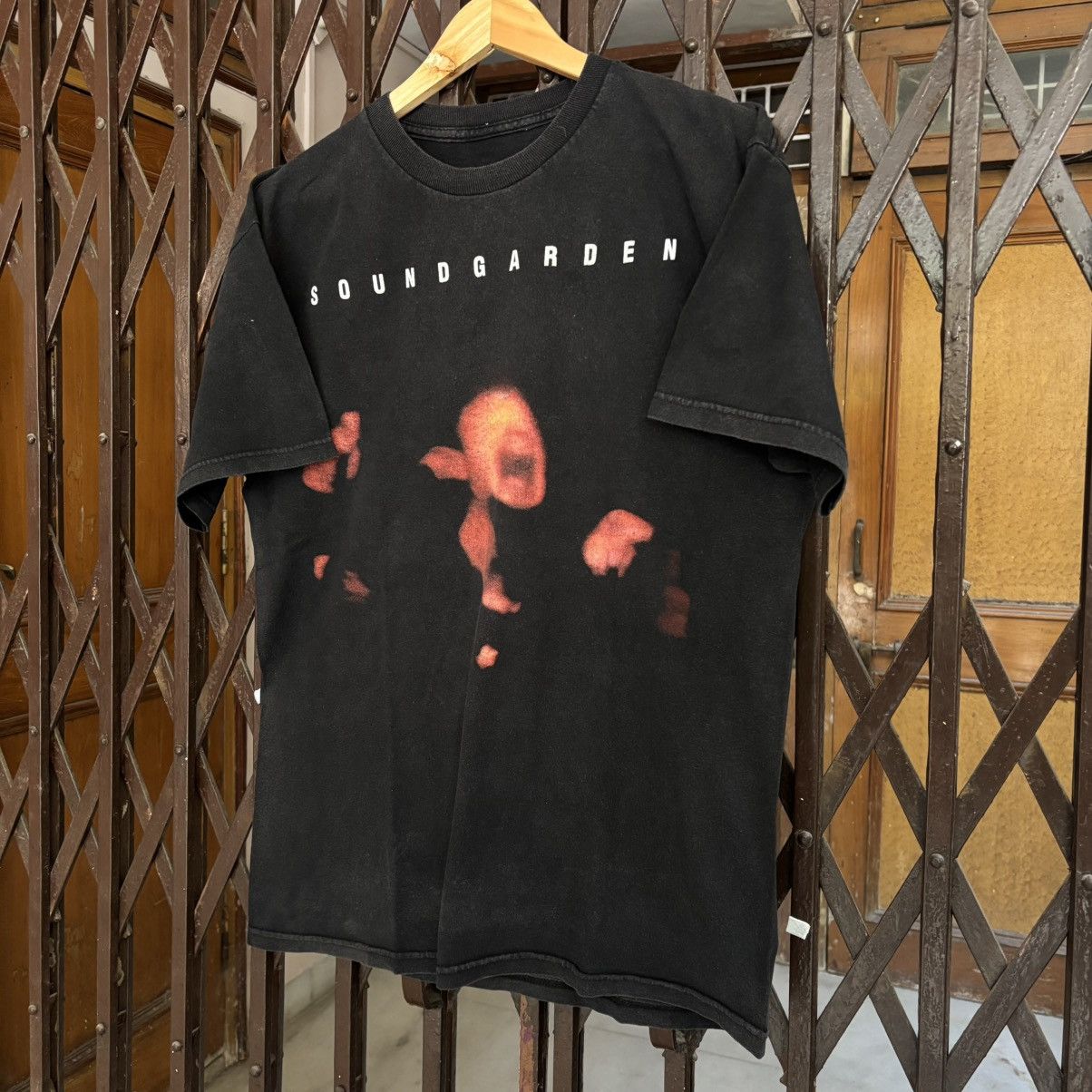 Band Tees Vintage Soundgarden Superunknown T shirt Size US M / EU 48-50 / 2 - 2 Thumbnail