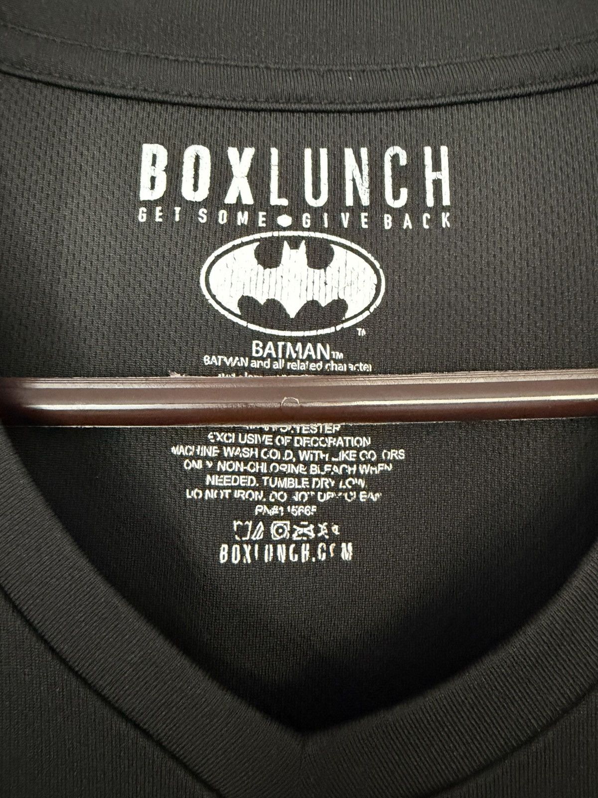 DC Comics BOX LUNCH BATMAN WAYNE INDUSTRIES SOCCER JERSEY DC COMICS L Size US L / EU 52-54 / 3 - 3 Thumbnail