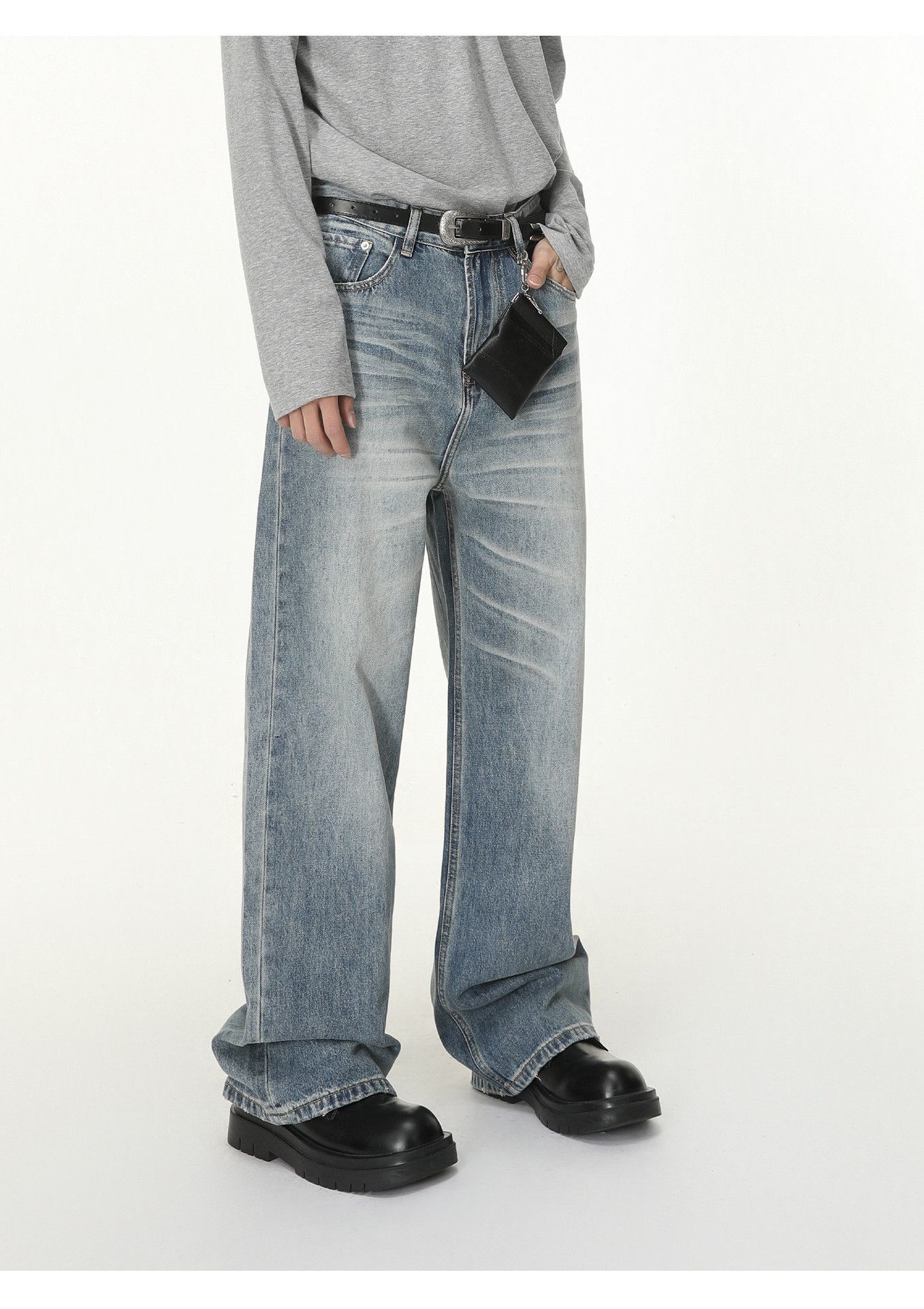 Vintage Men's washed distressed whiskered loose wide-leg jeans Size US 32 / EU 48 - 3 Thumbnail