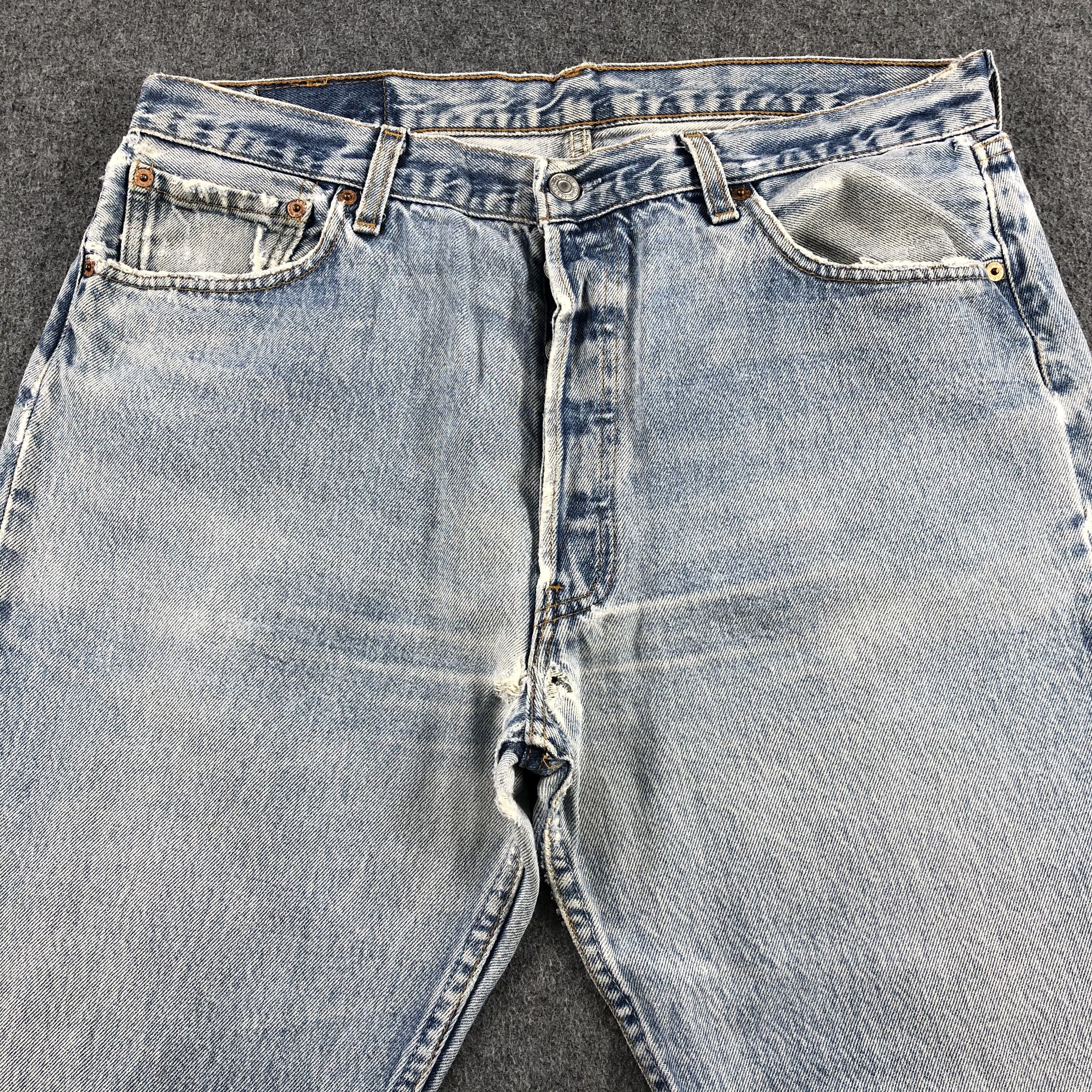 Levi's 90s Vintage Light Wash Levis 501 Jeans-J1501 Size US 35 - 3 Thumbnail