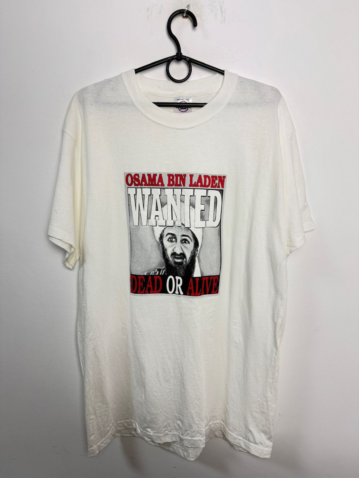 Vintage Vintage 90s' Osama Bin Laden Wanted Dead or Alive Shirt Size US L / EU 52-54 / 3 - 1 Thumbnail
