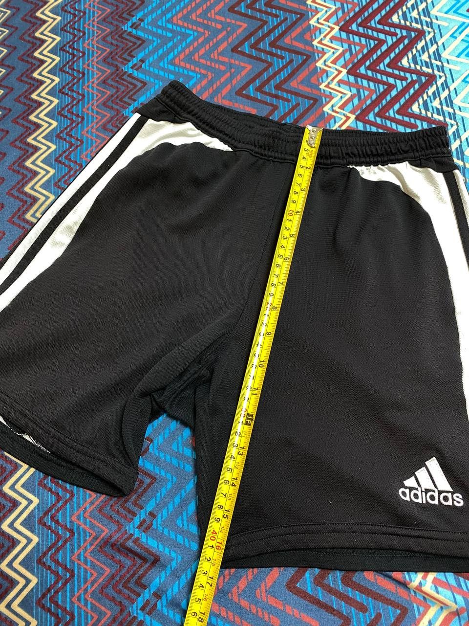 Adidas streetwear Adidas black shorts Vintage Y2K logo Size US 32 / EU 48 - 9 Thumbnail