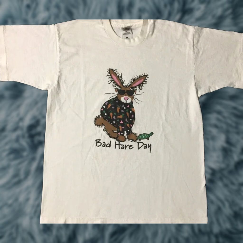 HARE VINTAGE Bad Hare Day 90s Shirt M White T-Shirt Rockabilly Grunge Humor Joke Animals Turtle Bunny Rock USA 90s Mens Size M Size US M / EU 48-50 / 2 - 1 Thumbnail