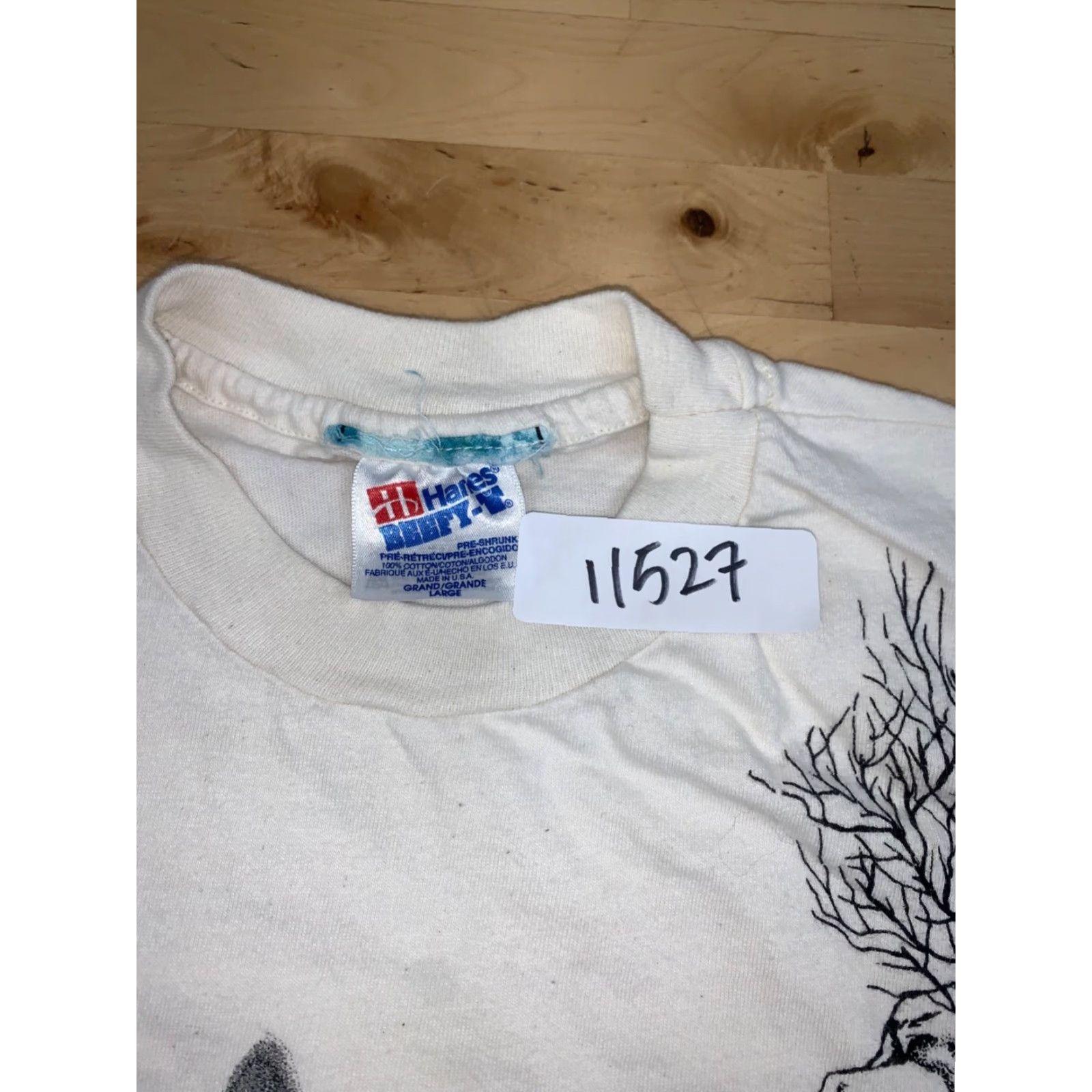 Hanes VINTAGE Alaska Wolf Shirt Mens L White AOP Nature Wilderness 90s Wolf Mens L White T-Shirt Regular Short Sleeve Nature Mens Size US L / EU 52-54 / 3 - 2 Thumbnail