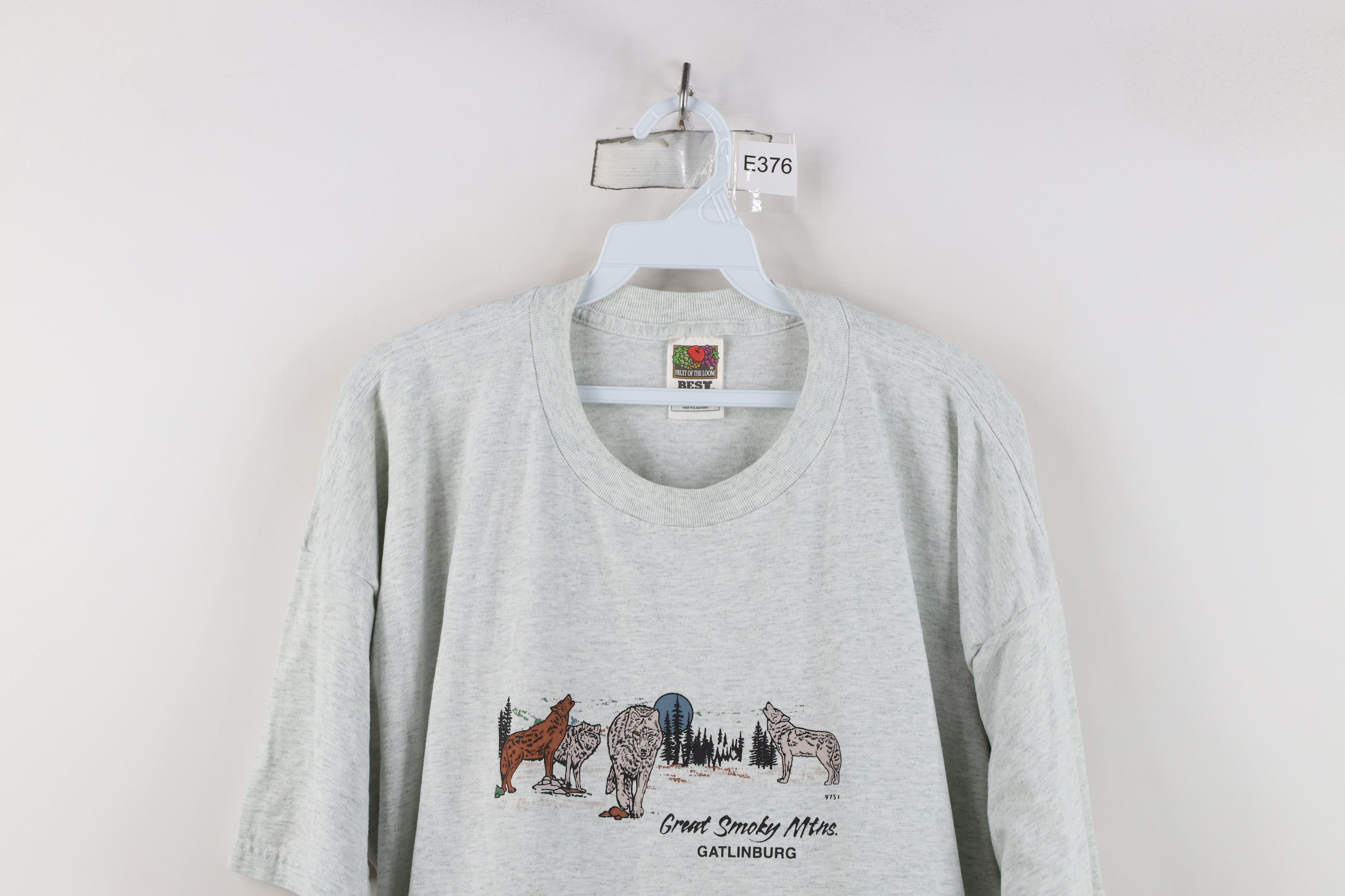 Vintage Vintage 90s Streetwear Smoky Mountains Wolf T-Shirt Gray Size US XXL / EU 58 / 5 - 2 Thumbnail