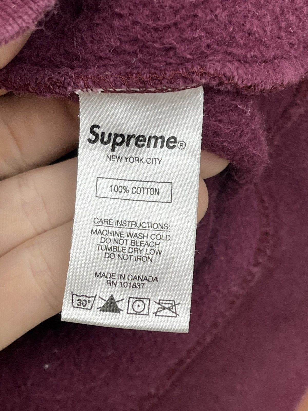 Supreme Size L - Supreme Gonz Heads Crewneck Sweater Burgundy Size US L / EU 52-54 / 3 - 9 Thumbnail