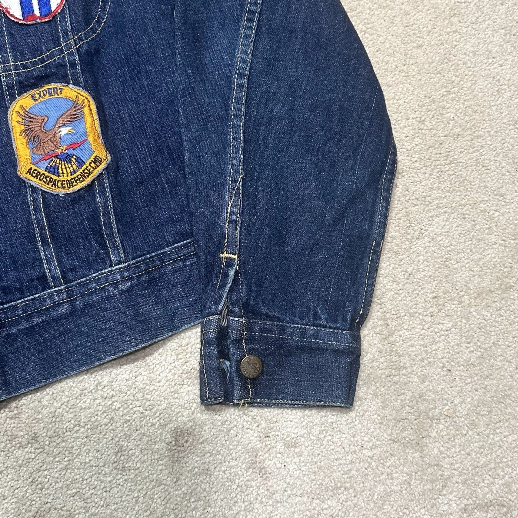 Lee VINTAGE Lee Denim 220J Jacket Men’s S WWII Vietnam Patches 70s Lee Storm Rider Biker USA Jacket Size US S / EU 44-46 / 1 - 6 Thumbnail