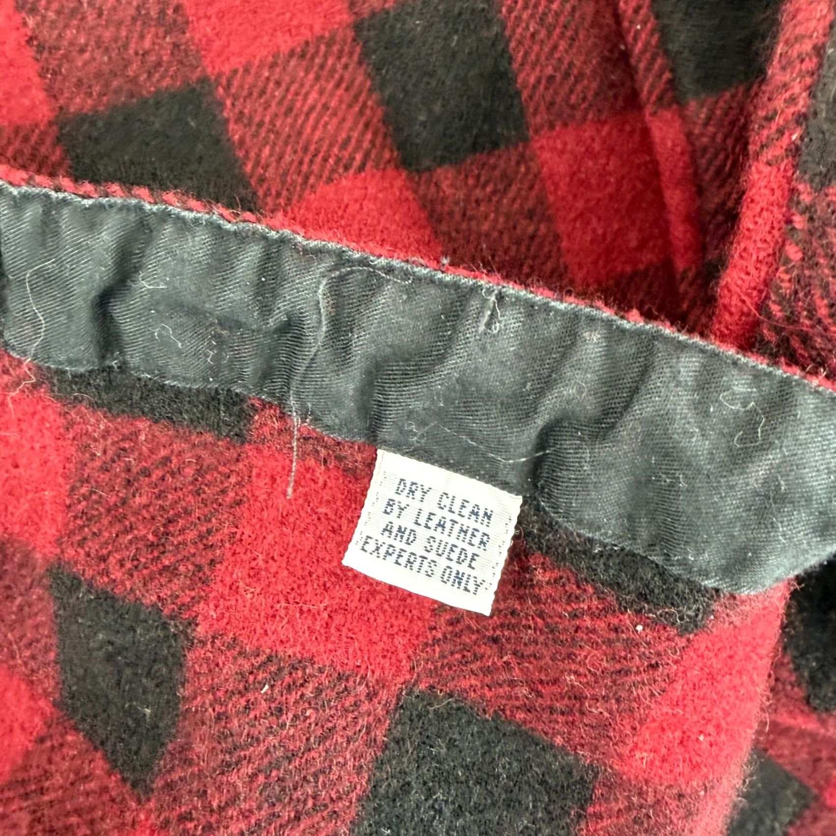 Polo Ralph Lauren VINTAGE Polo Ralph Lauren Workshirt Shirt Men Large Red Plaid Wool Elbow Patch Button-Up Long Sleeve Casual Travel 47in Chest Designer Grunge Preppy Size US L / EU 52-54 / 3 - 8 Thumbnail