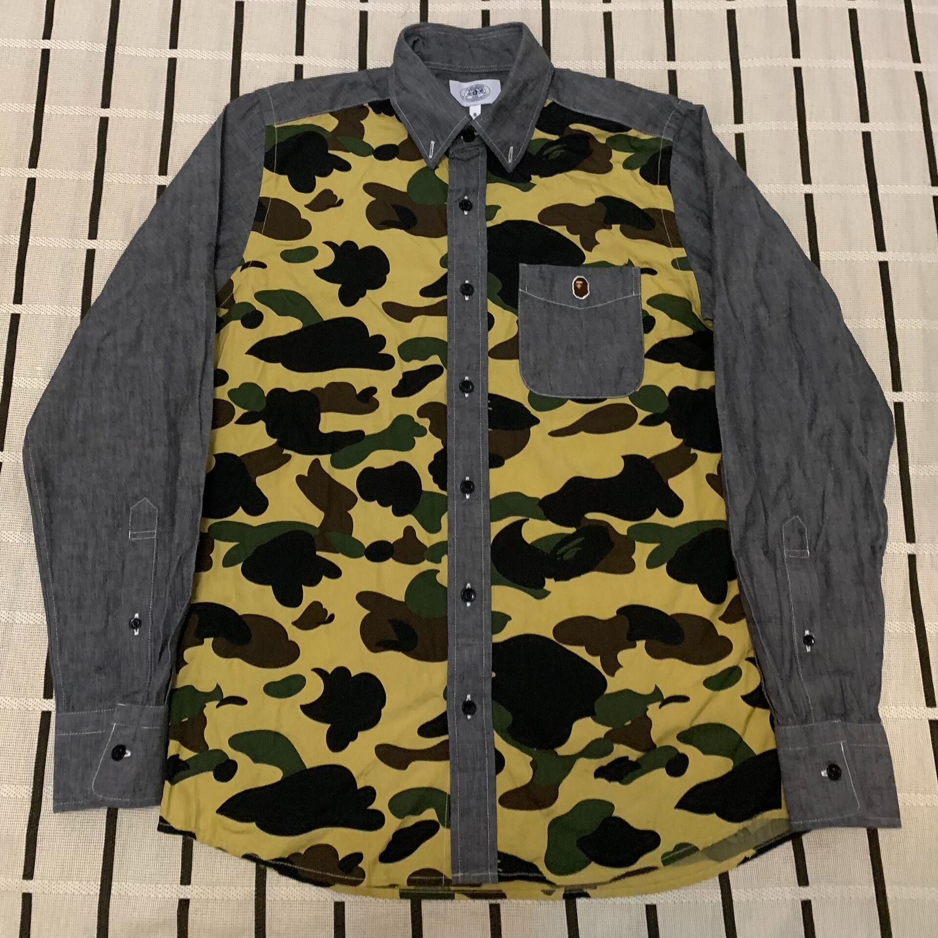 Bape Bape Camo Ape Head Yellow Shirt S Men Size US S / EU 44-46 / 1 - 1 Thumbnail