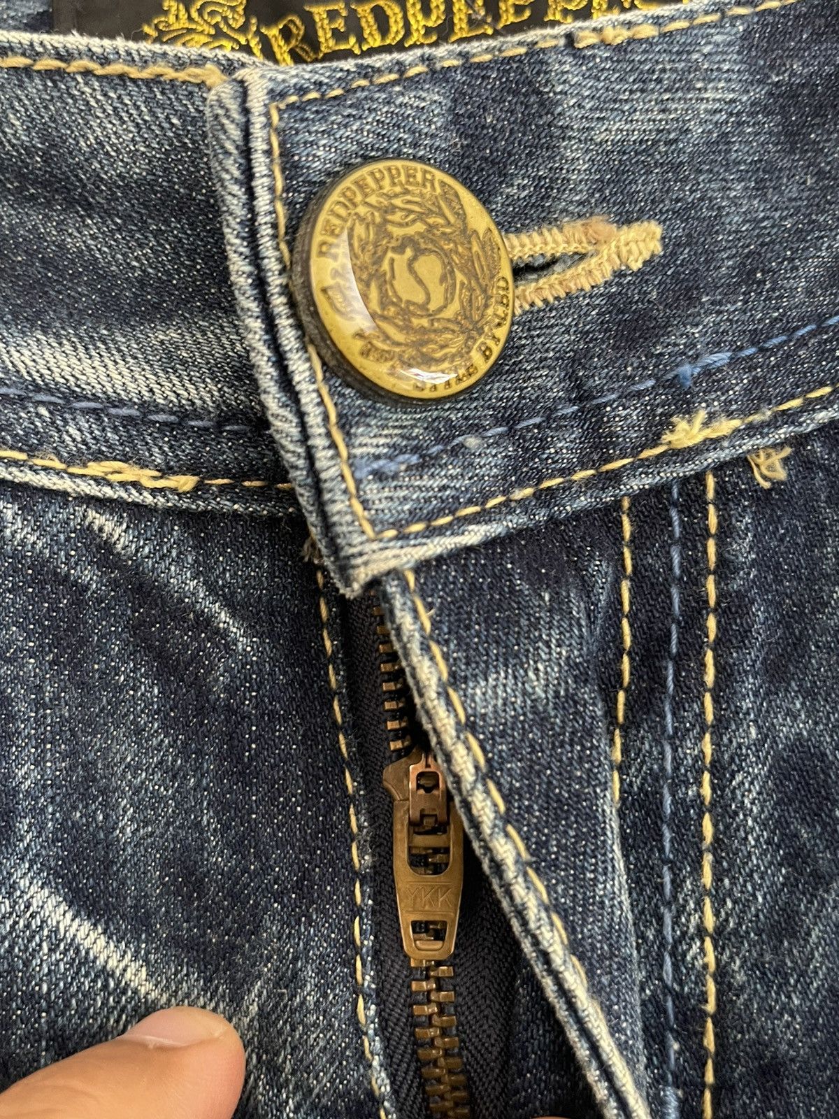 Japanese Brand Red Pepper Peace Embroidered Jeans Size 32" / US 10 / IT 46 - 6 Thumbnail