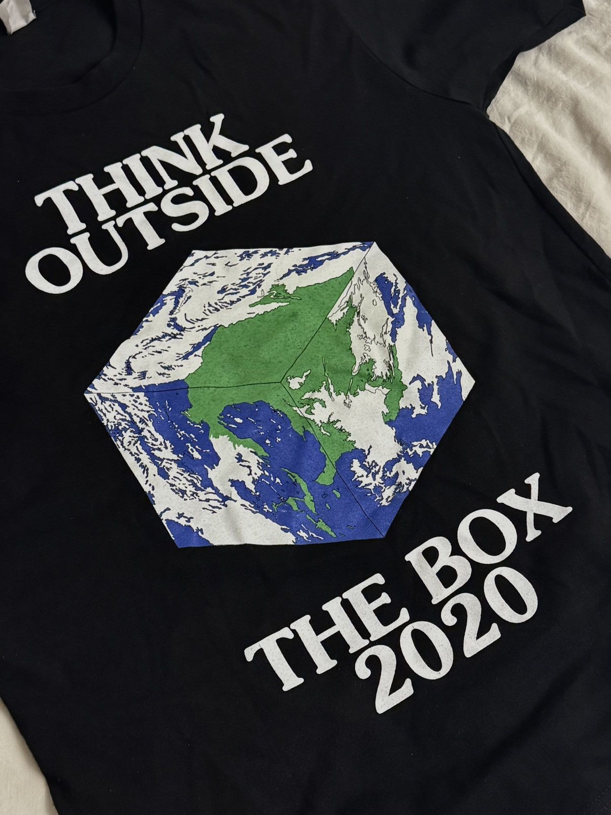 Virgil Abloh Virgil Abloh Canary Yellow Think Outside the Box Tee Black Size US M / EU 48-50 / 2 - 6 Thumbnail