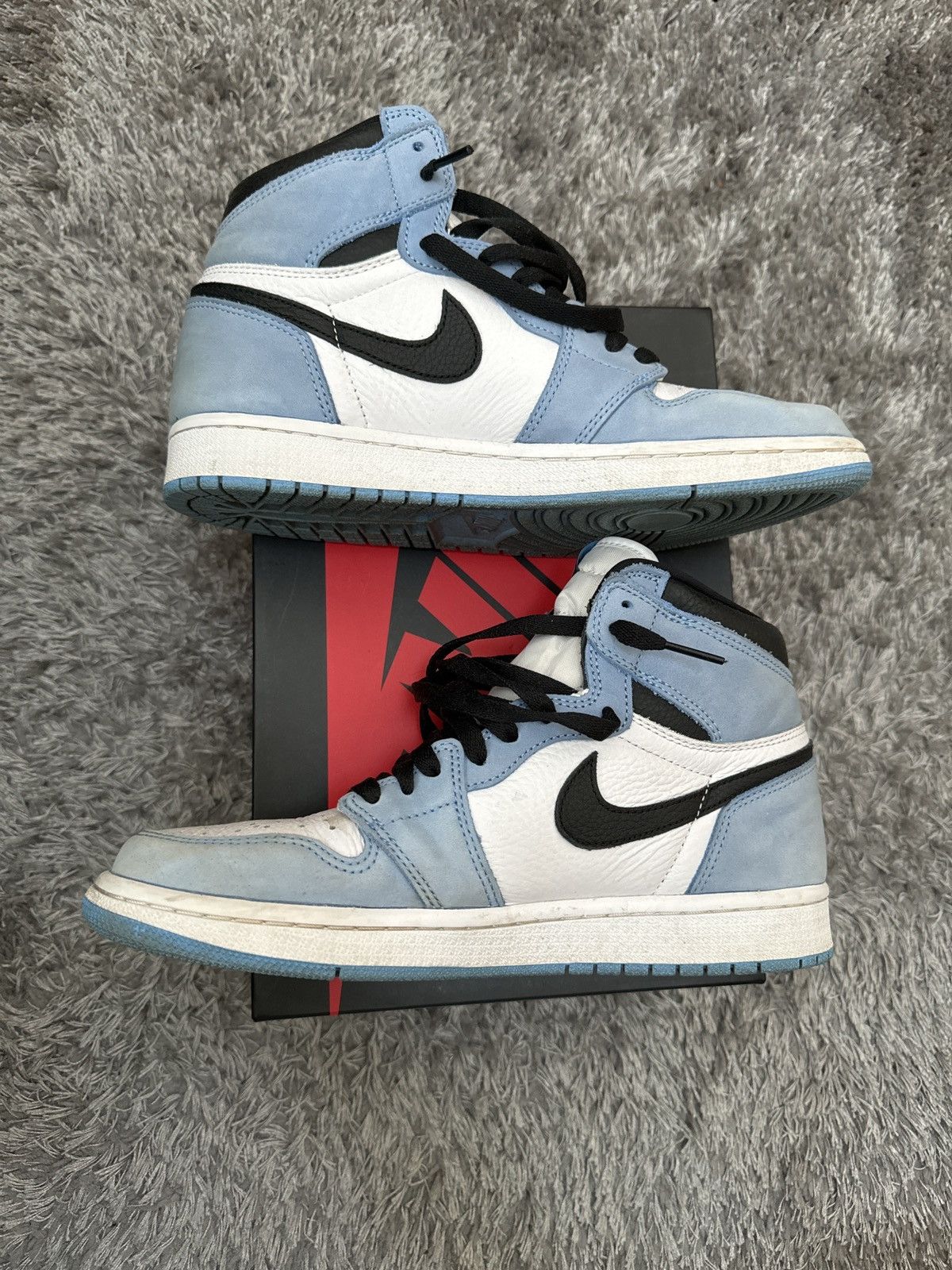 Jordan Brand Air Jordan 1 High UNC Blue Size US 8.5 / EU 41-42 - 1 Thumbnail