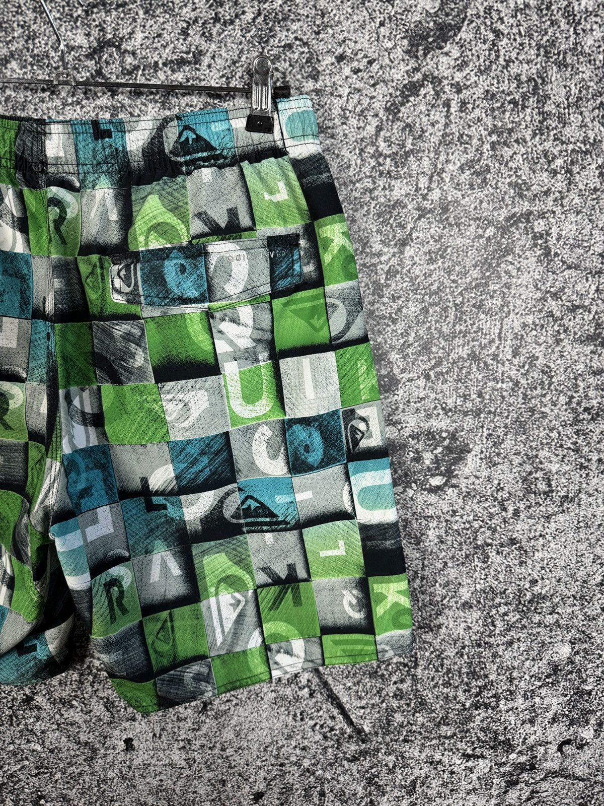 Quiksilver Quiksilver Board Shorts Swim Trunks Green Graphic Print Surf Size US 34 / EU 50 - 10 Thumbnail