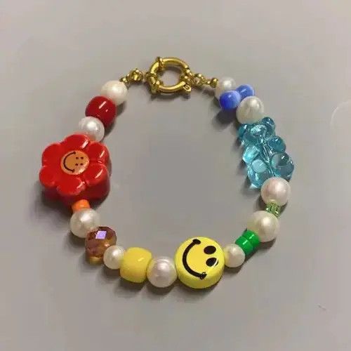 VIBE Rainbow Gradient Smiley Face Bear Flower Beads Bracelet Size ONE SIZE - 1 Thumbnail