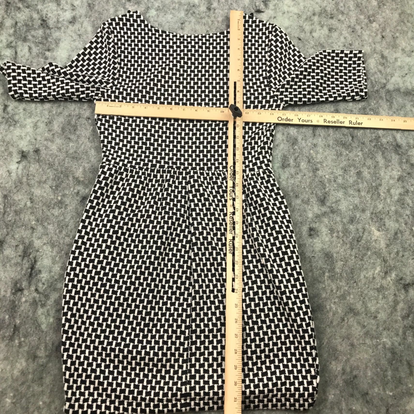 Venus Venus Dress Womens Geometric Pockets Half Sleeve Knee Length Black White XS S M L Size S / US 4 / IT 40 - 7 Thumbnail