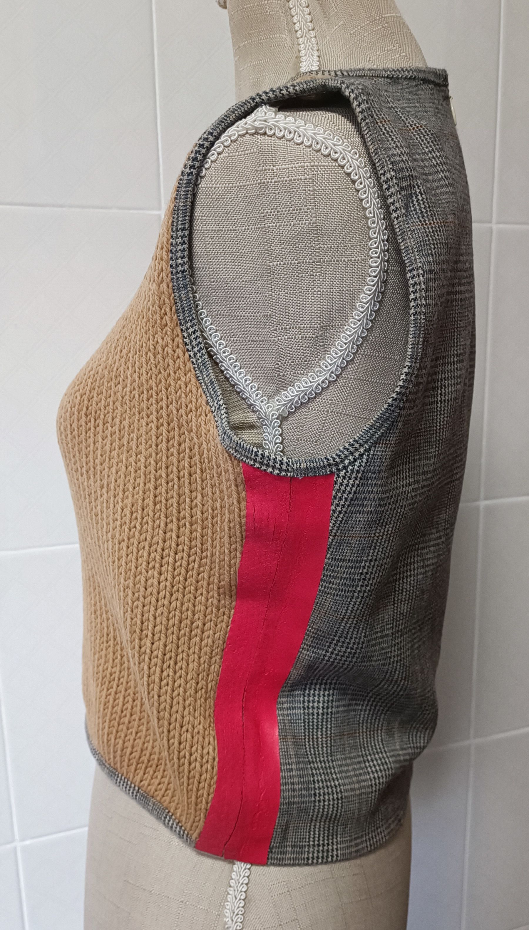 Fendi Top - Camel wool knit front / Prince of Wales check back. Size M / US 6-8 / IT 42-44 - 4 Thumbnail
